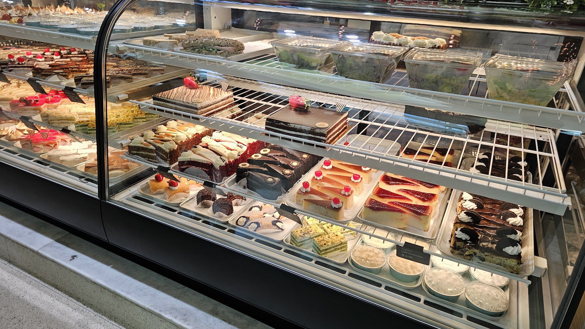 Fortuna Bakery & Cafe - Millenia Mall