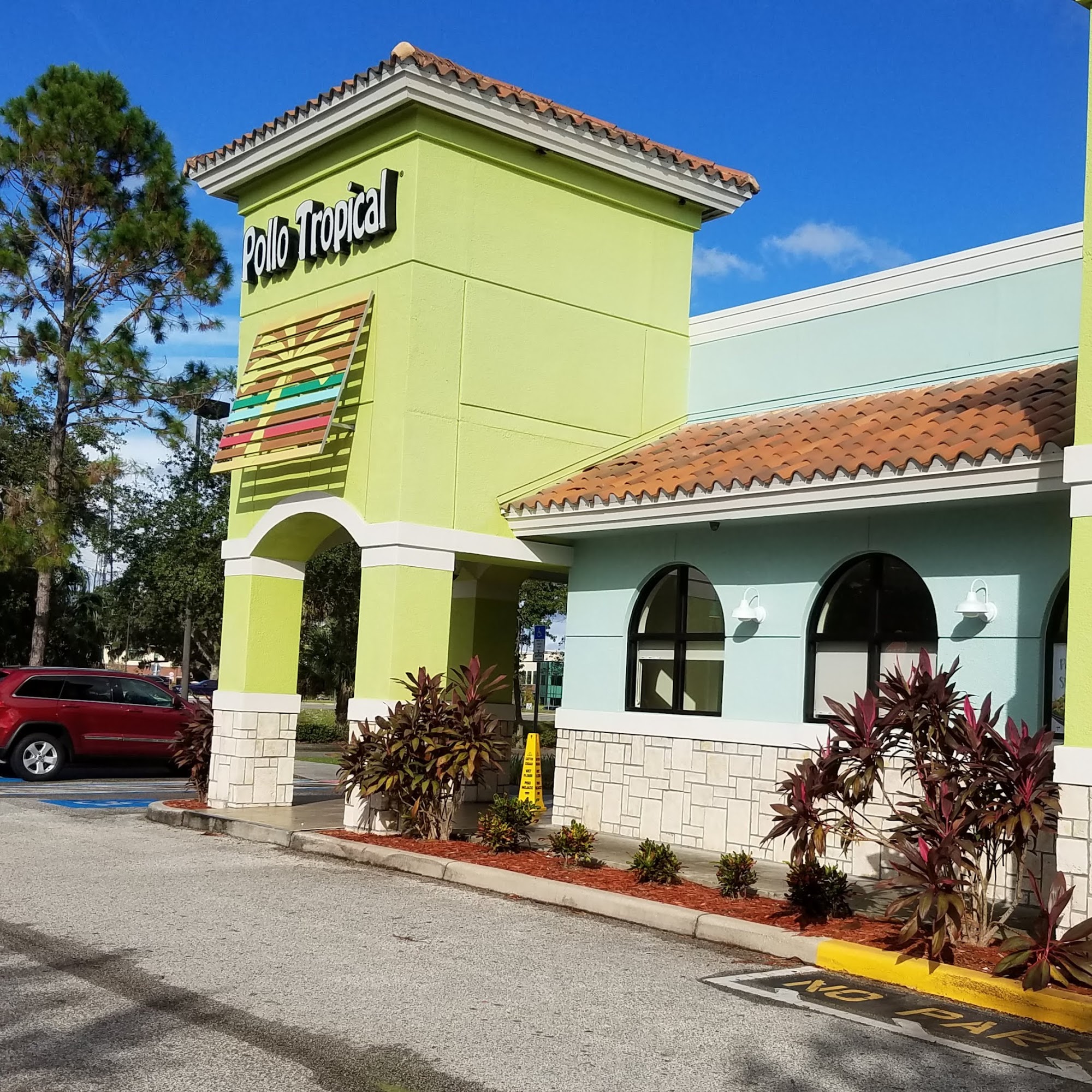 Pollo Tropical