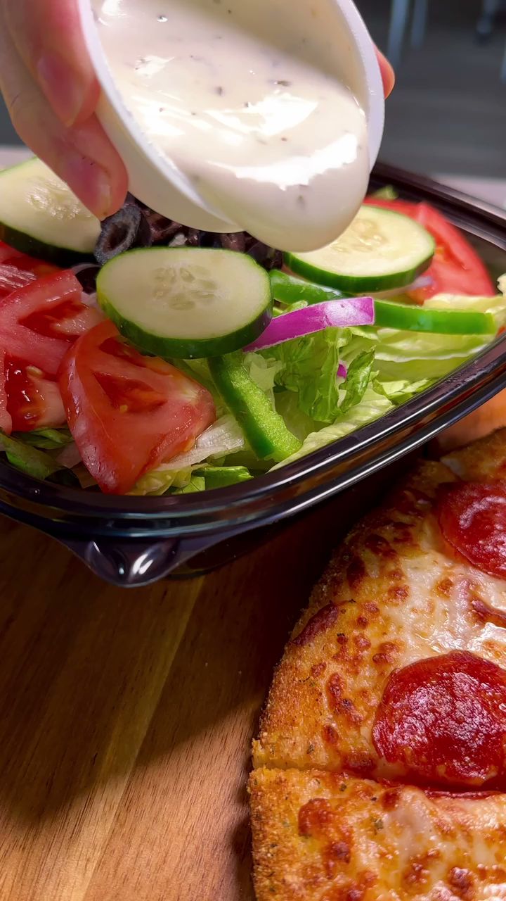 Hungry Howie's Pizza & Salad Bar