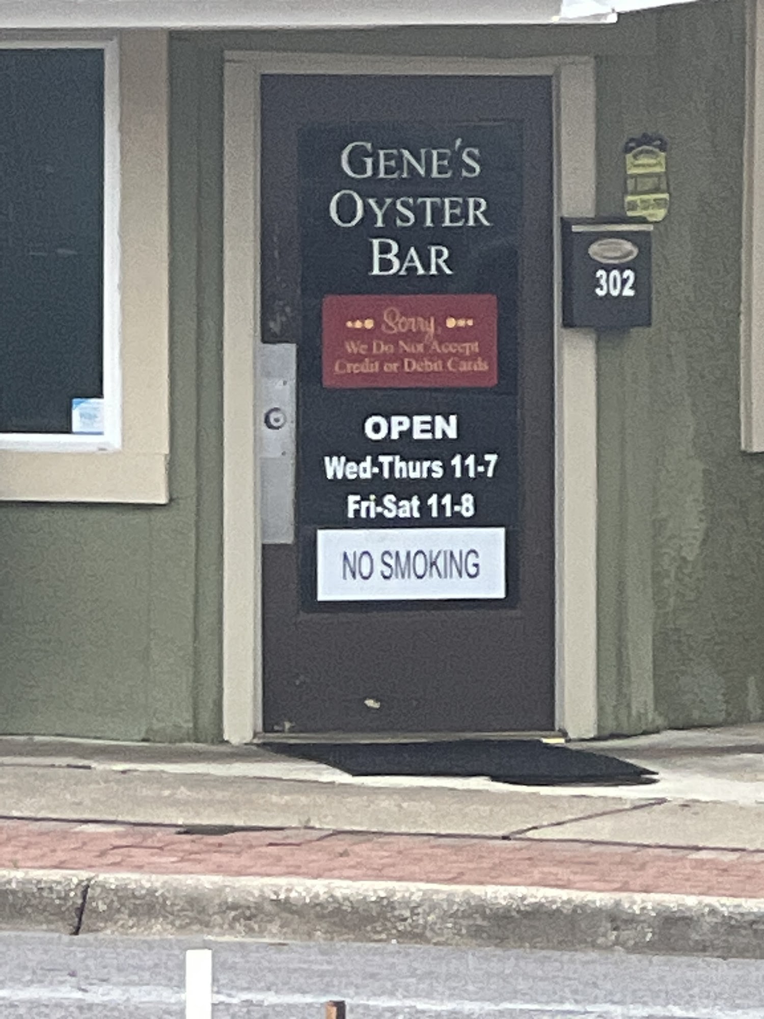 Gene's Oyster Bar