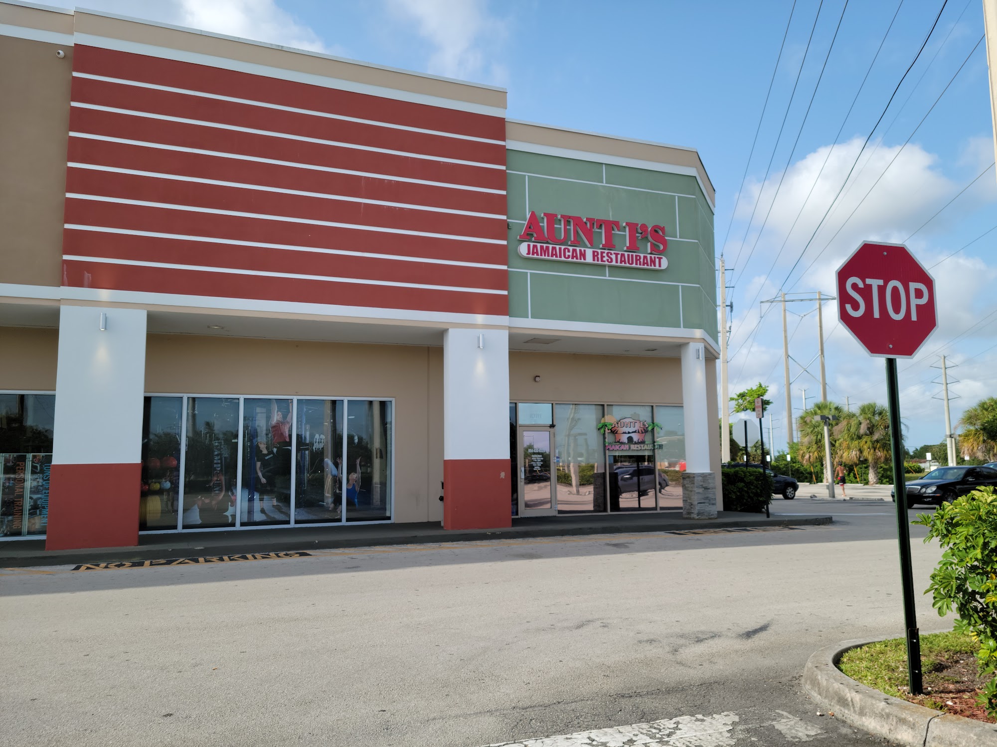 Aunt I’s Jamaican Restaurant