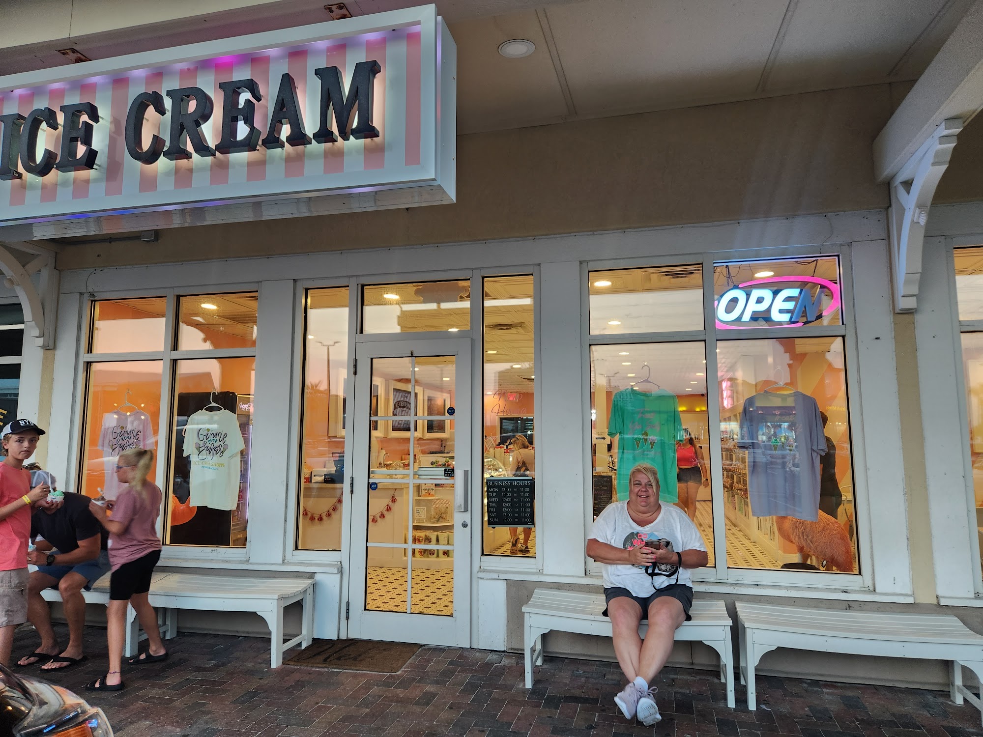 Ice Cream Shoppe at Pensacola Beach