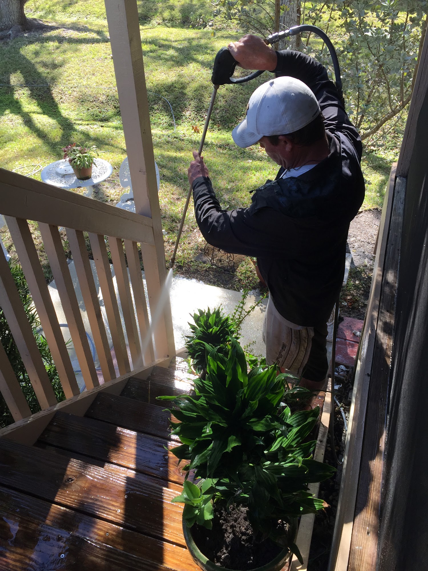 Absolute Pressure Cleaning Services 1205 Periwinkle Way, Sanibel Florida 33957