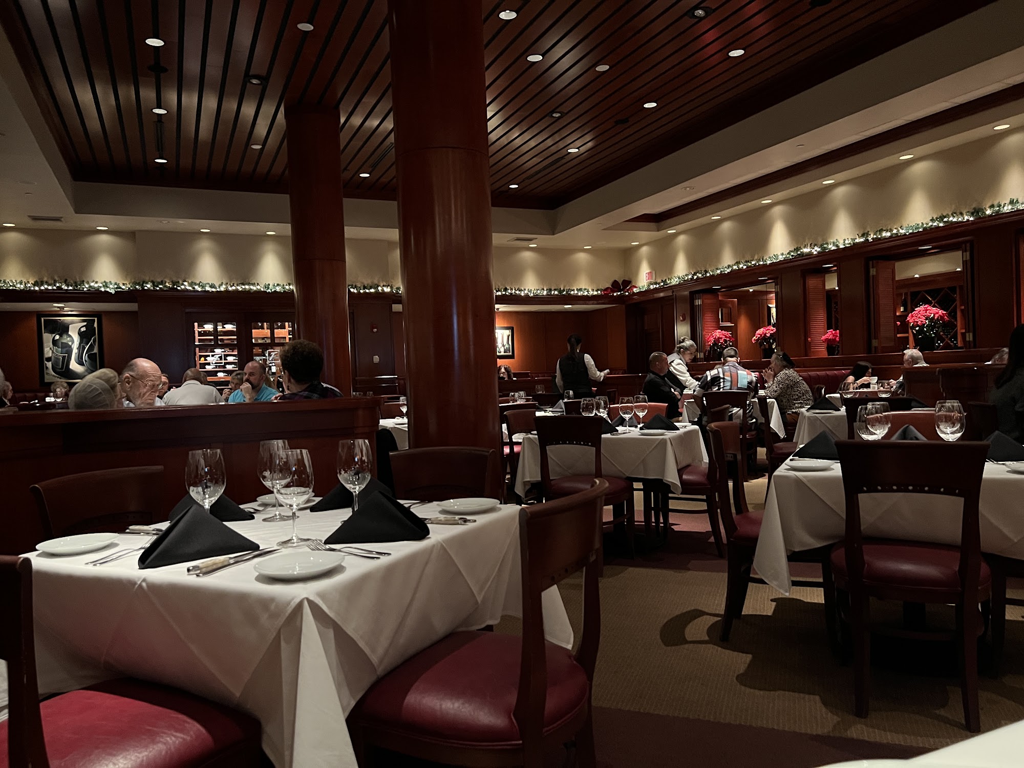 Fleming’s Prime Steakhouse & Wine Bar