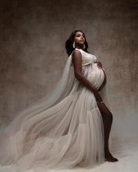 Ooh La La Photography - Maternity and Newborn Portraits