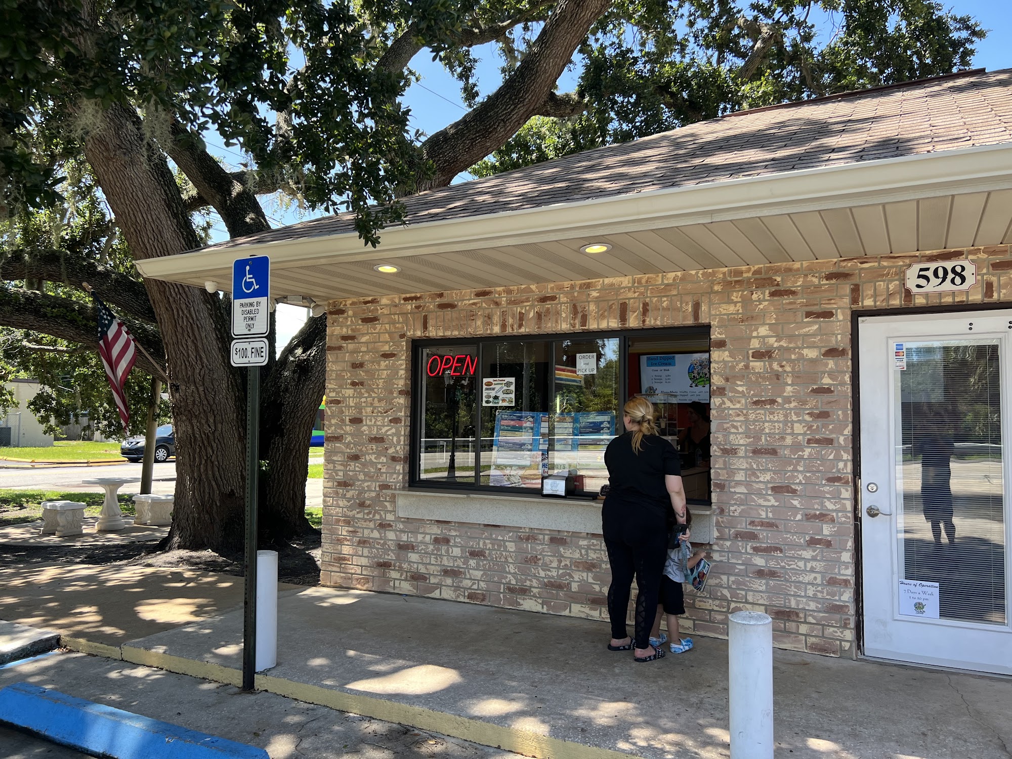 The Whole Scoop Ice Cream Shoppe