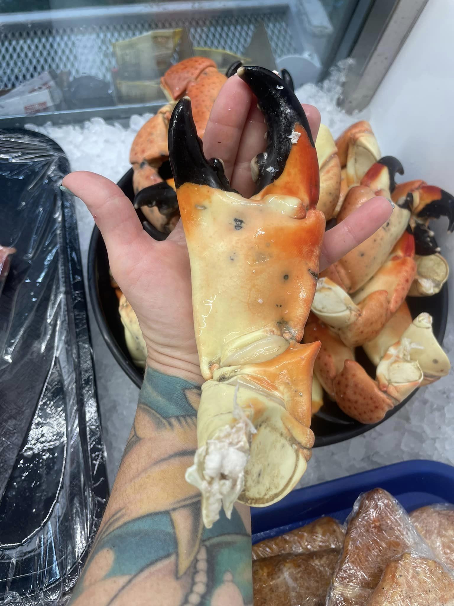 Off The Hook Seafood & Deli