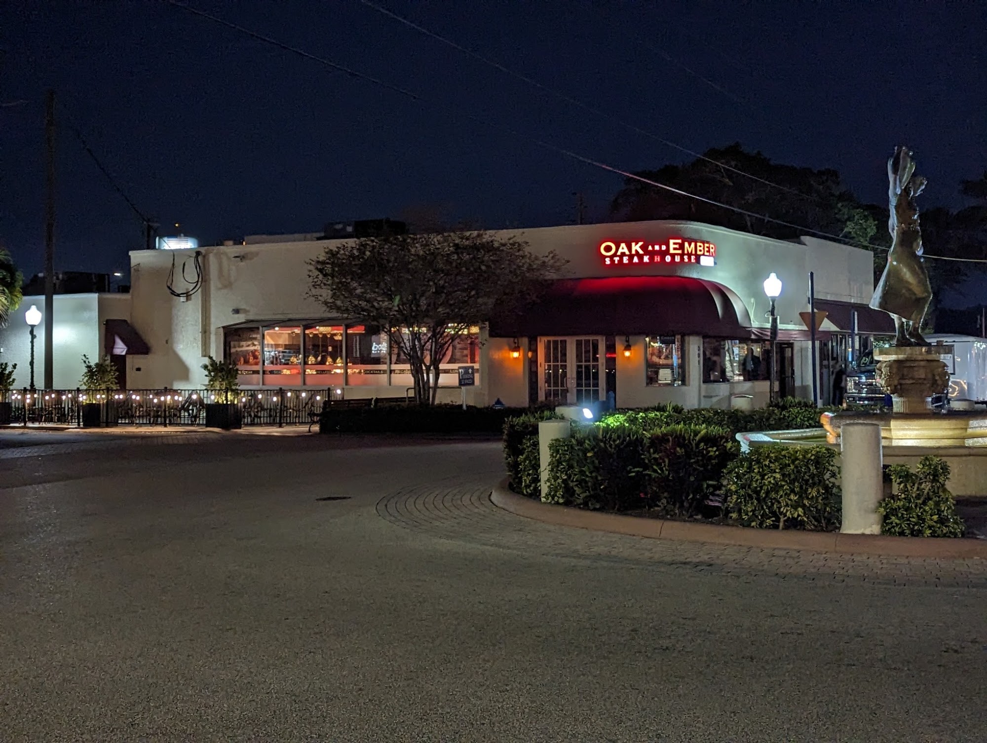 Oak & Ember Steakhouse - Stuart