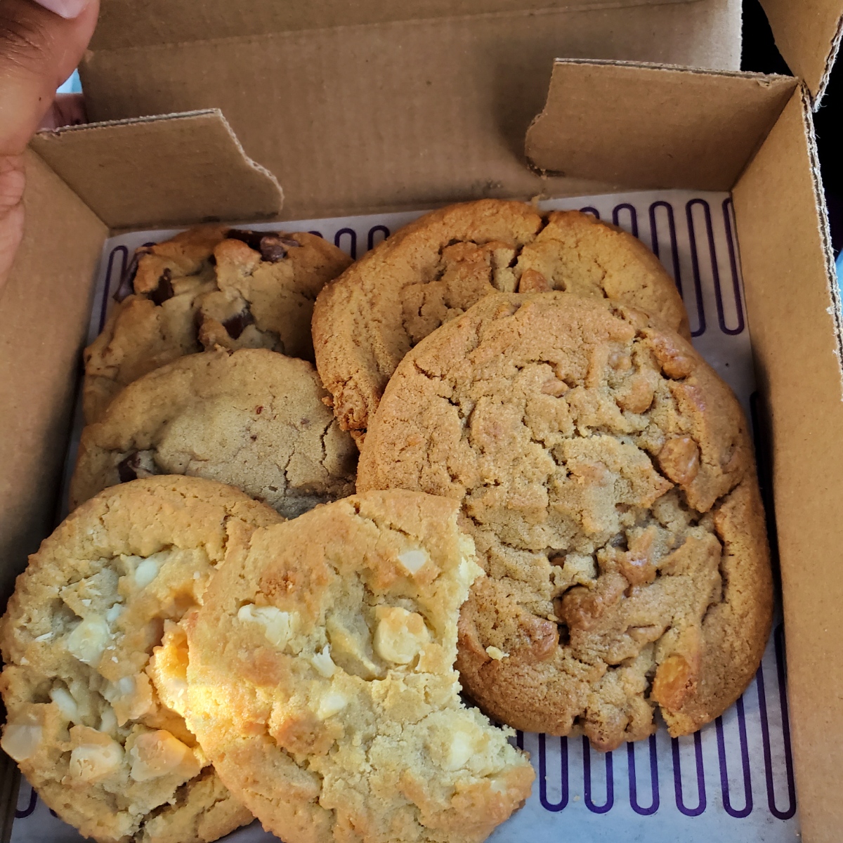 Insomnia Cookies