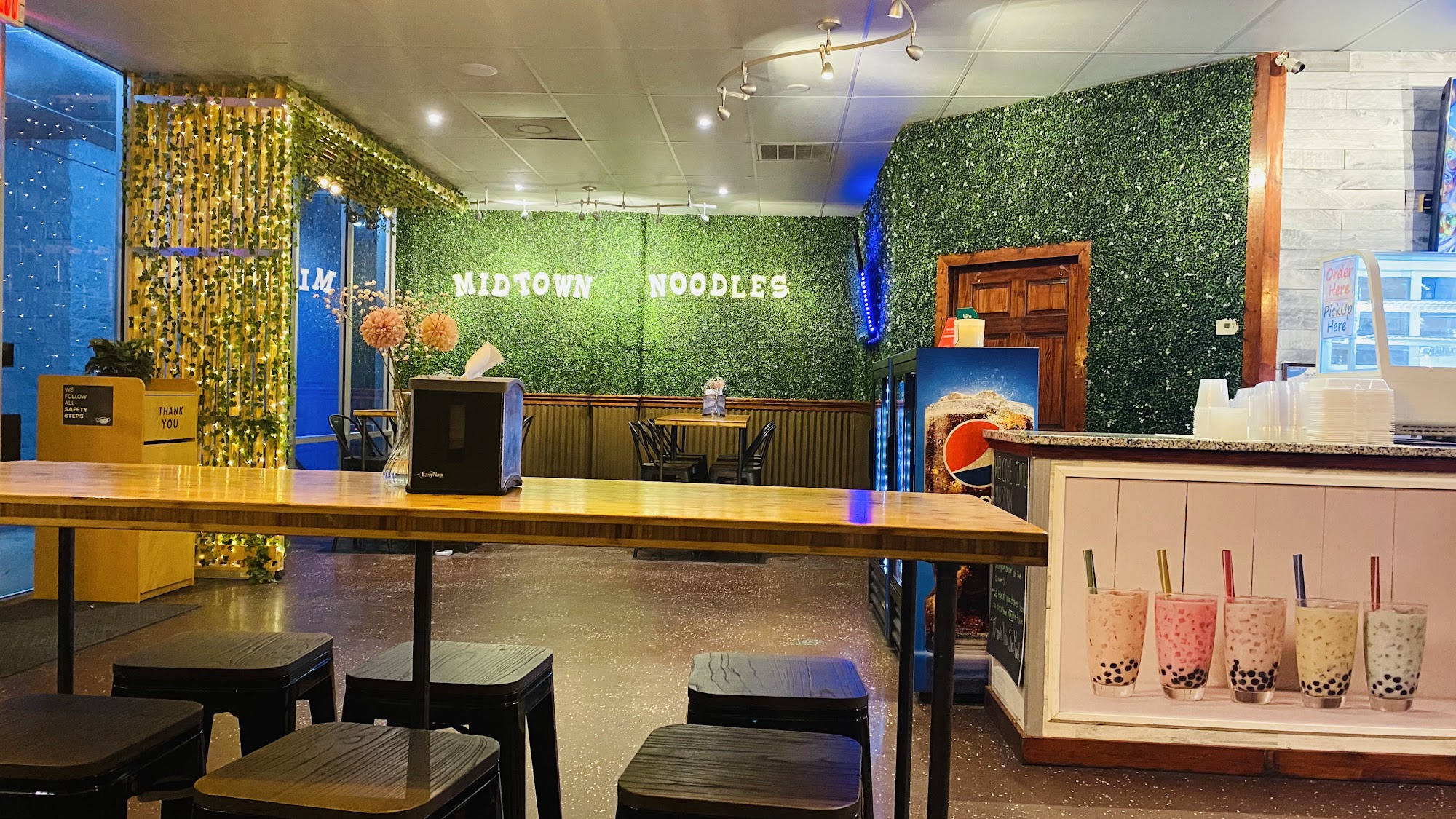 Midtown Noodles Bar