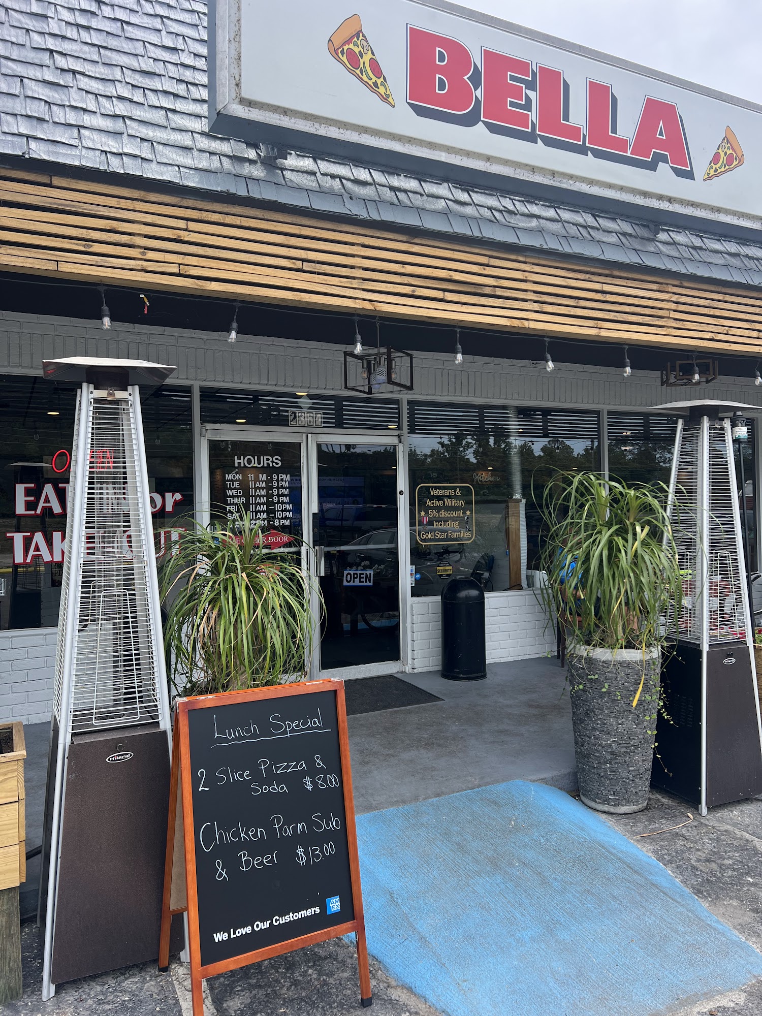 Bella Pizzeria & Grill