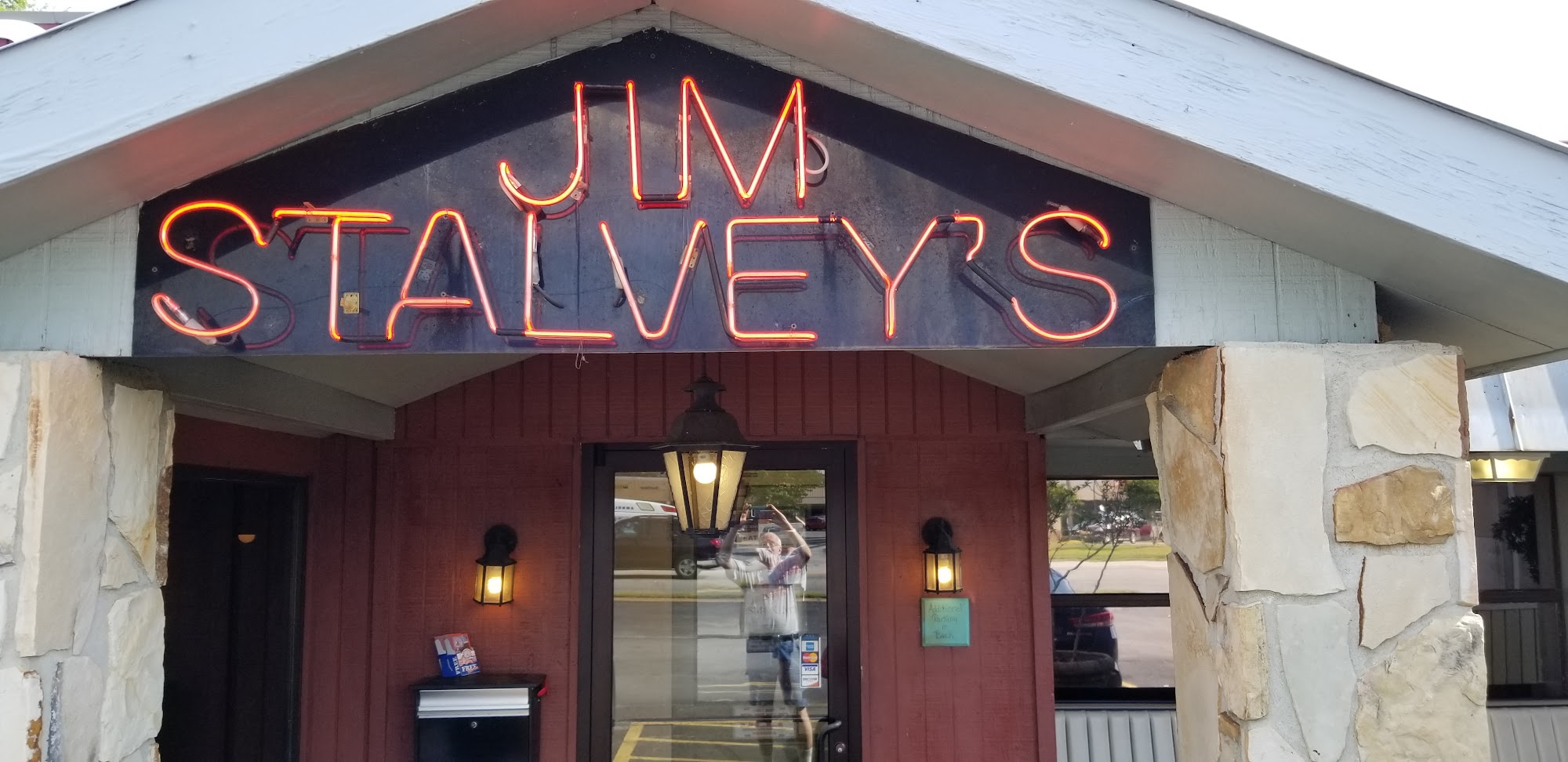 Stalvey's Restaurant & Lounge