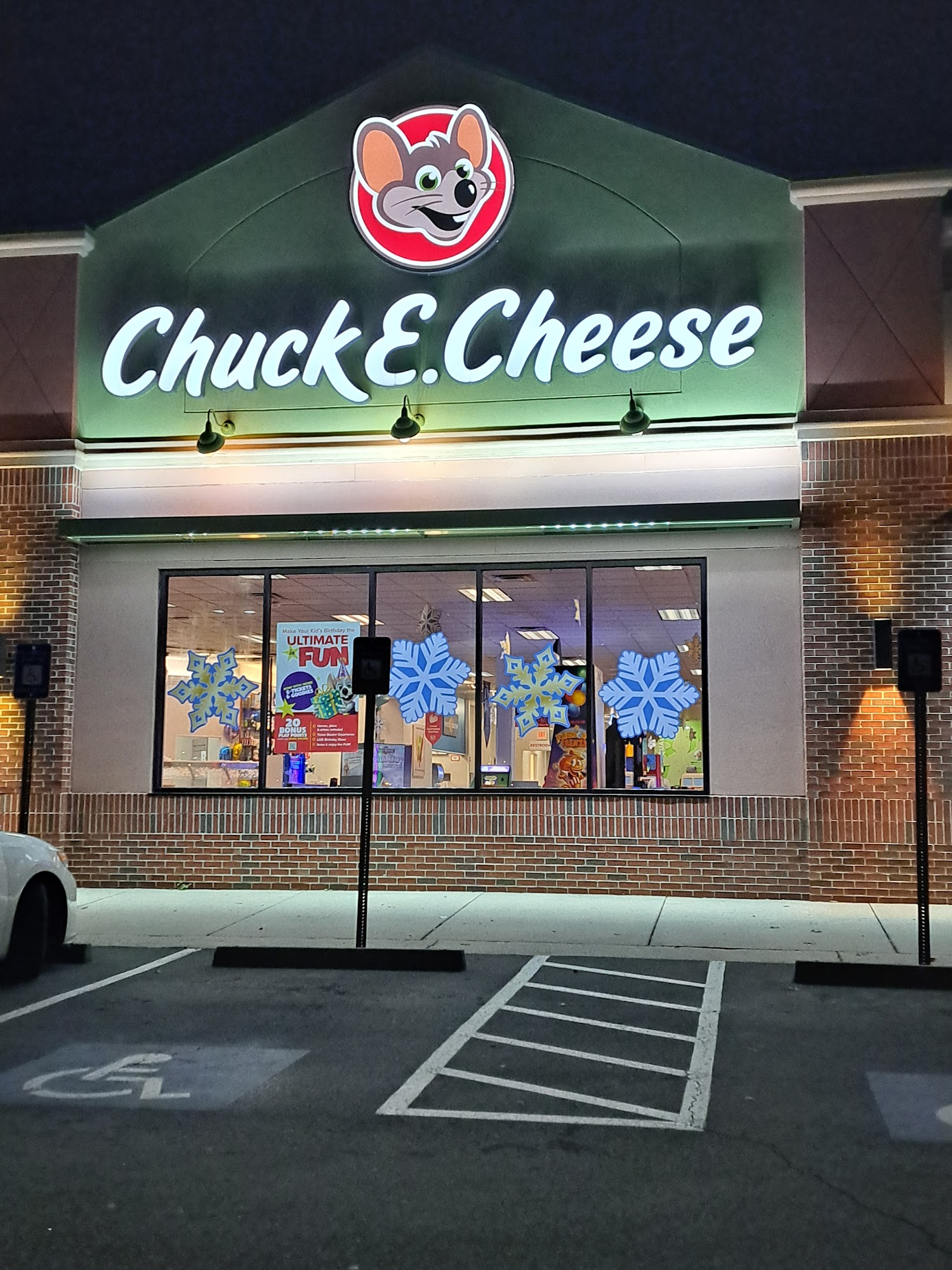 Chuck E. Cheese