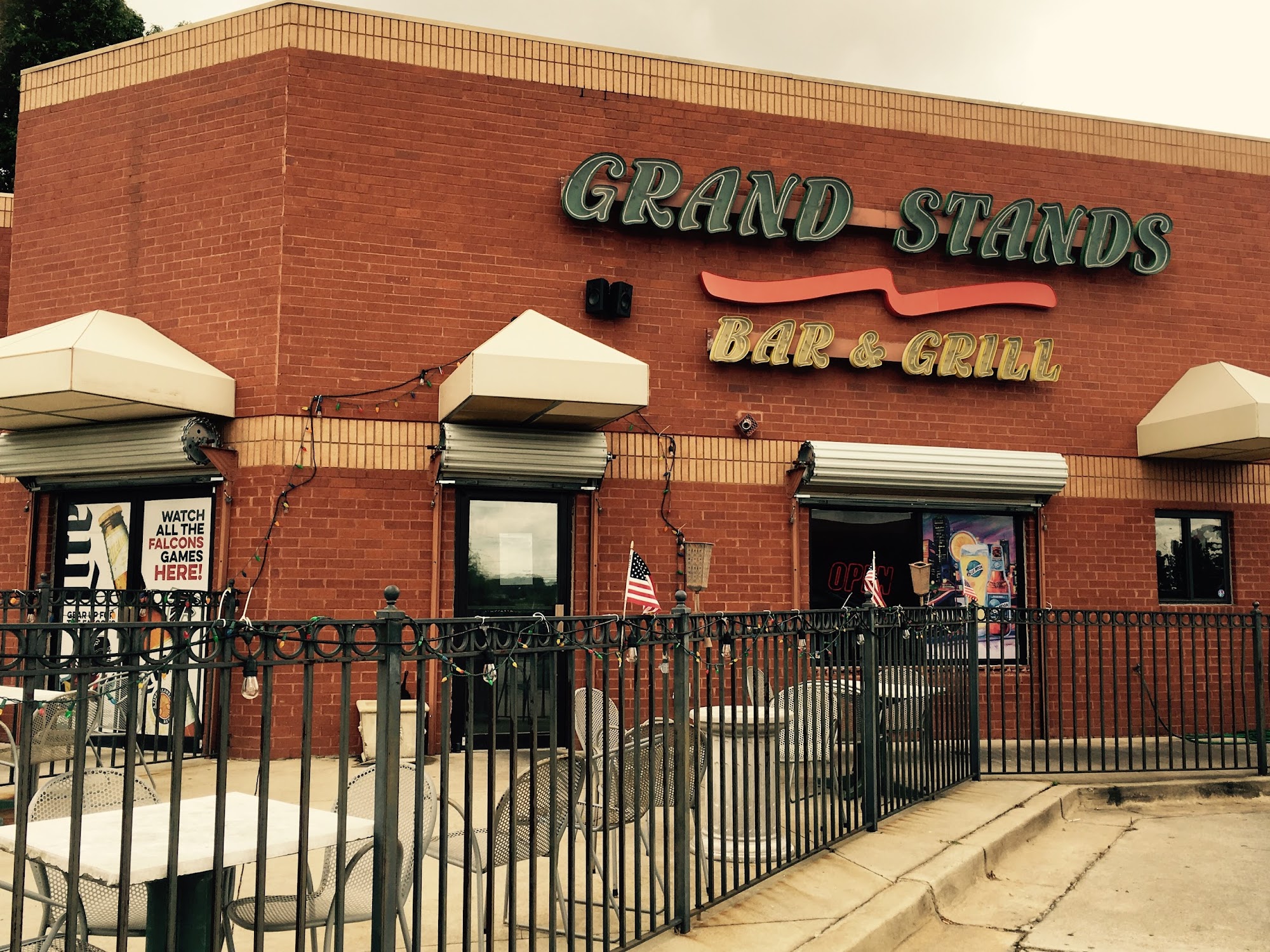 Grand Stand Bar & Grill