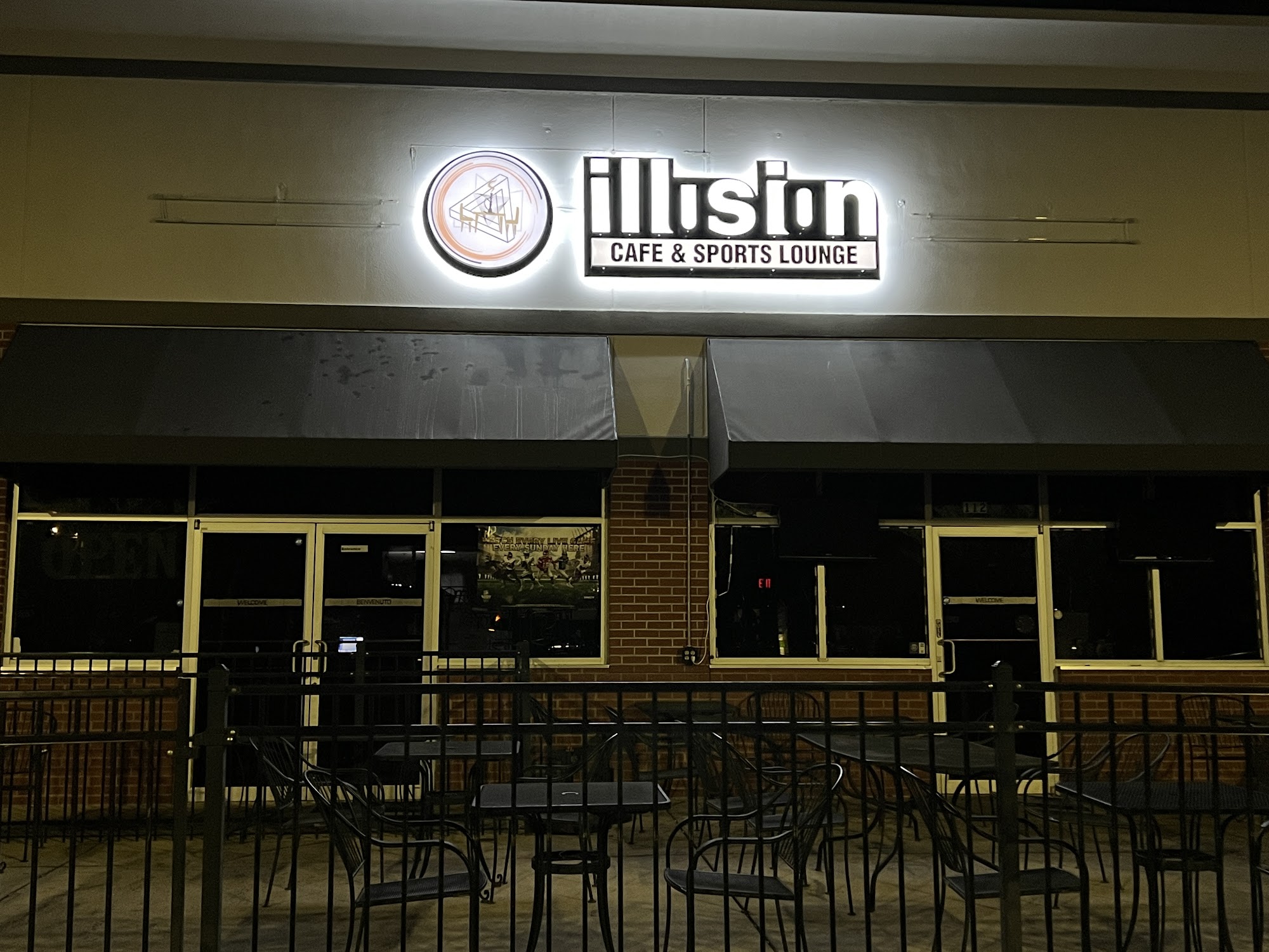 Illusion Cafe & Sports Lounge (previously Three dollar cafe)