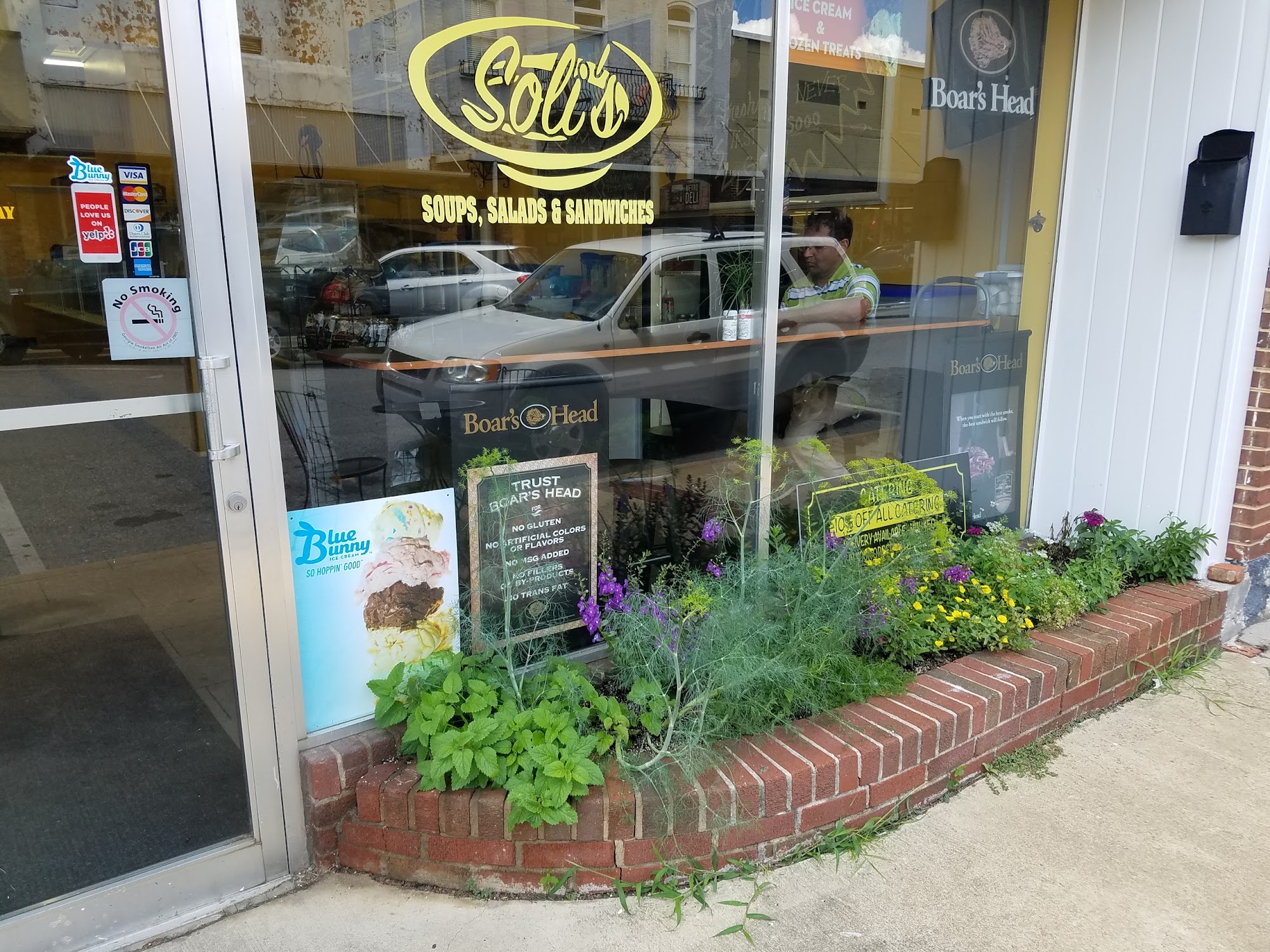 Soli's Soups, Salads & Sandwiches