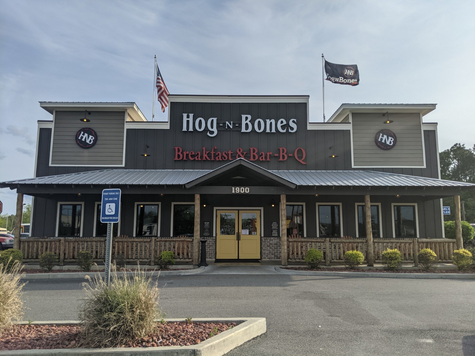 Hog-N-Bones -Waycross