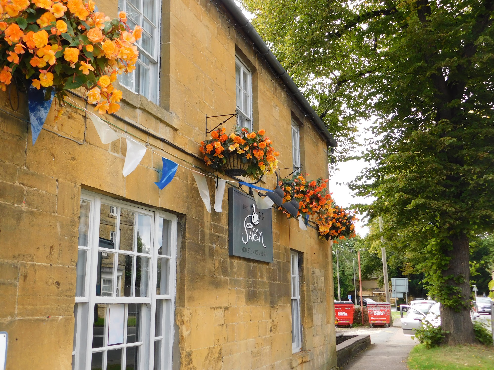 The Swan Inn High St, Moreton-in-Marsh