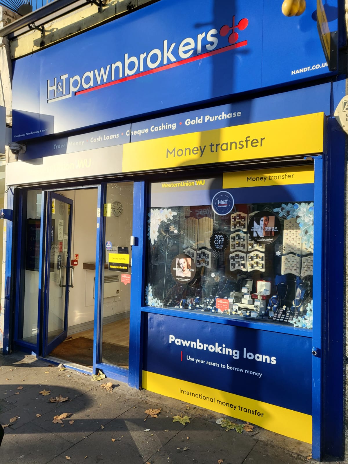 H&T Pawnbrokers Clapham