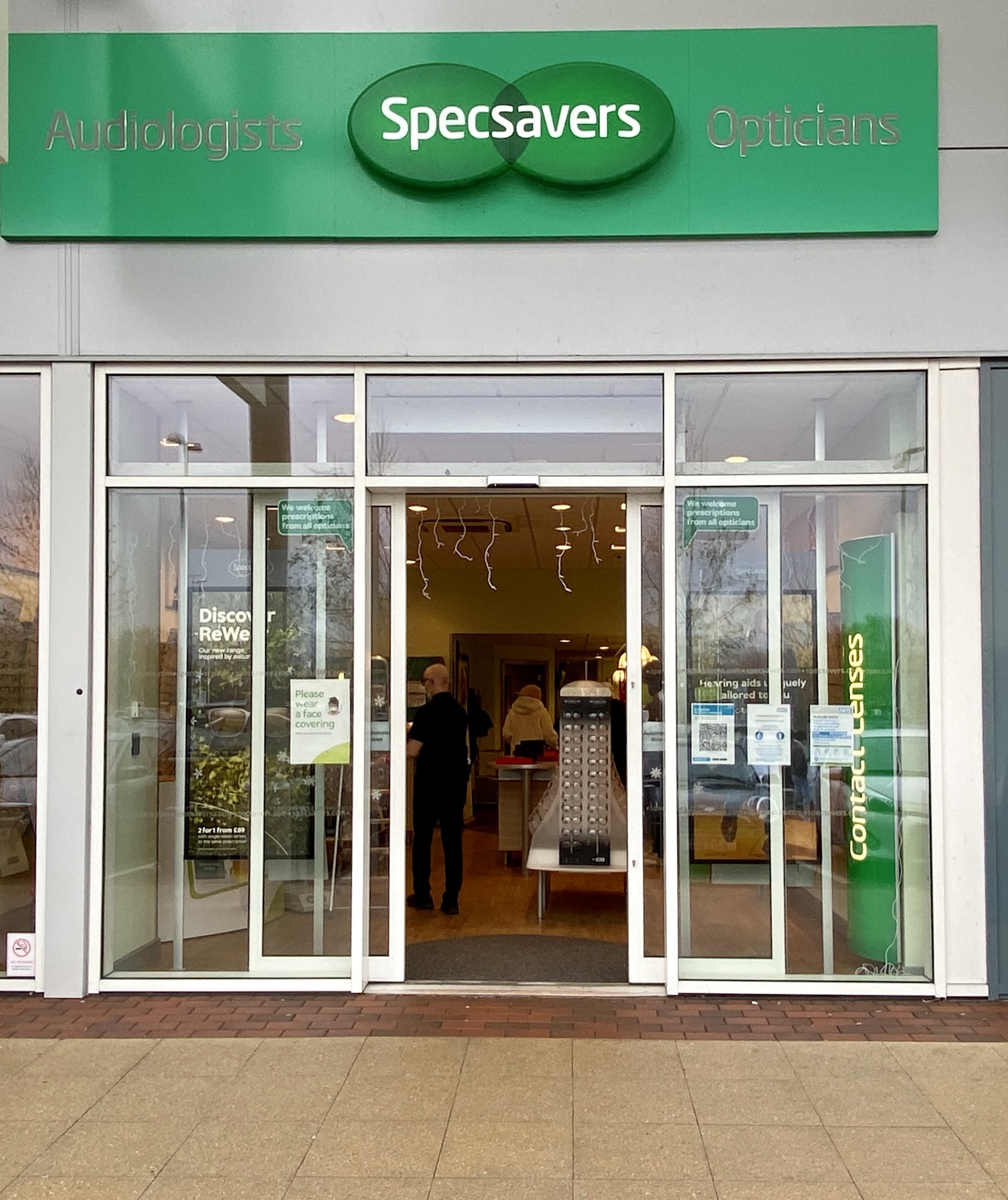 Specsavers Opticians and Audiologists - Westway Cross