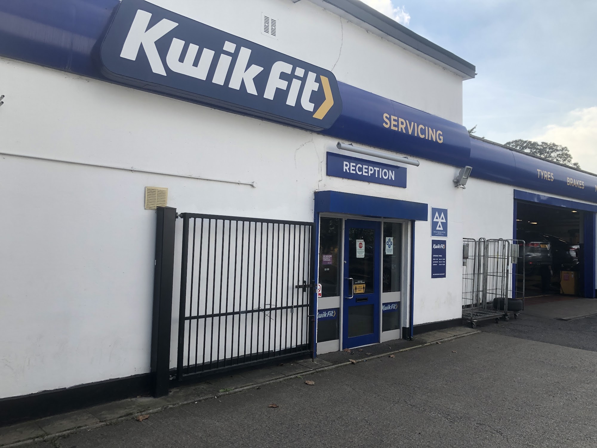 Kwik Fit - London - Hammersmith - Goldhawk