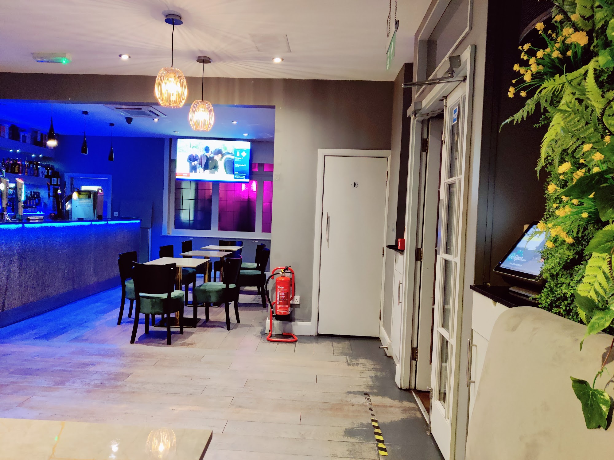 Salt Bar Restaurant 1 Roxeth Hill, South Harrow, Harrow