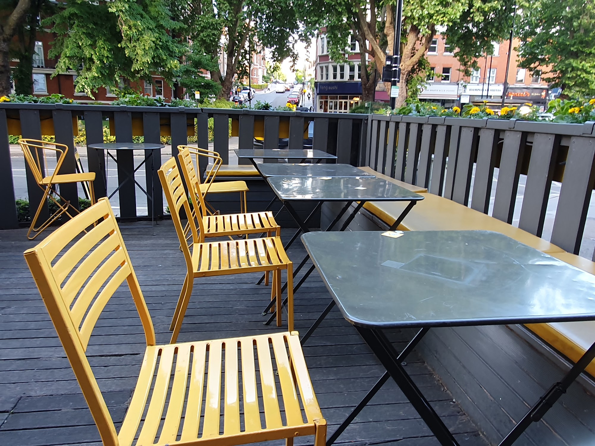 Gourmet Burger Kitchen (GBK) 331 W End Ln, London