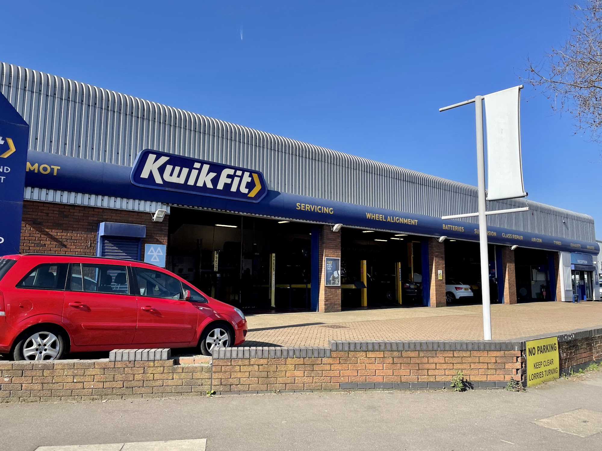 Kwik Fit - London - Leyton - Lea Bridge Road