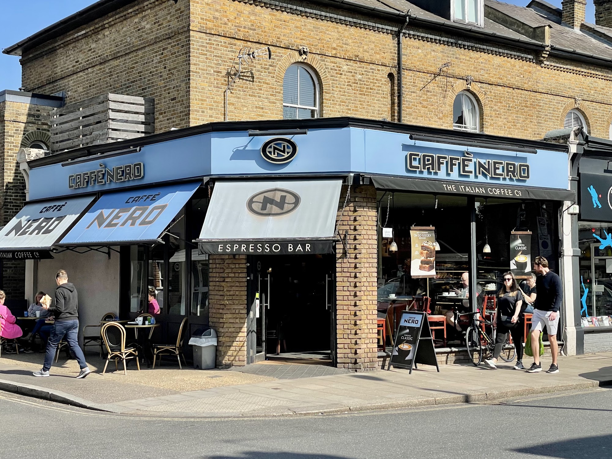 Caffè Nero 47 Broad St, Teddington