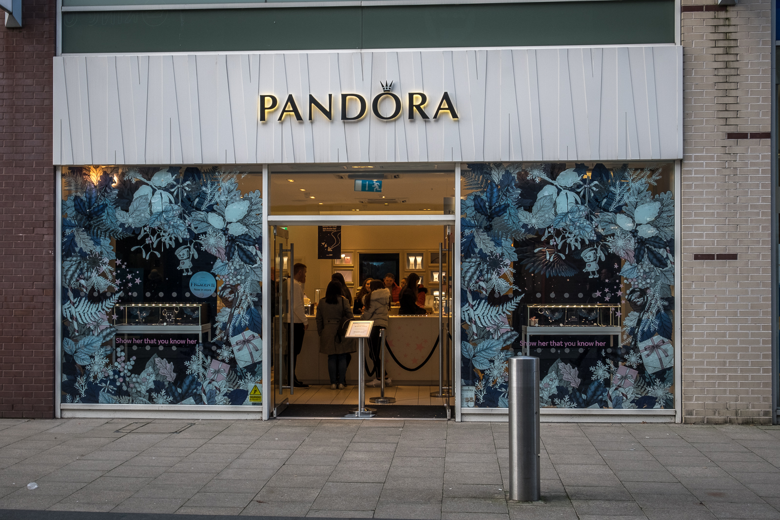 Pandora Bury Bury