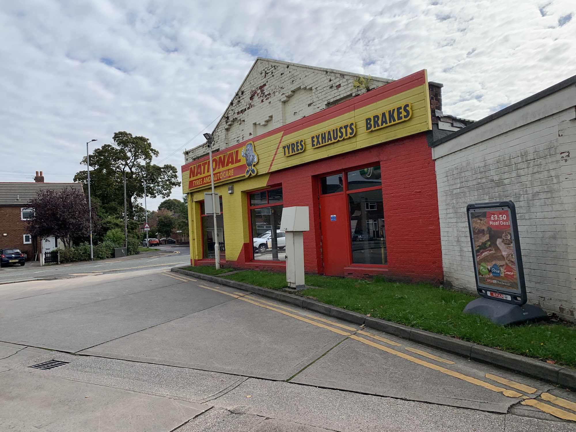 Halfords Autocentre Northenden (Formerly National)