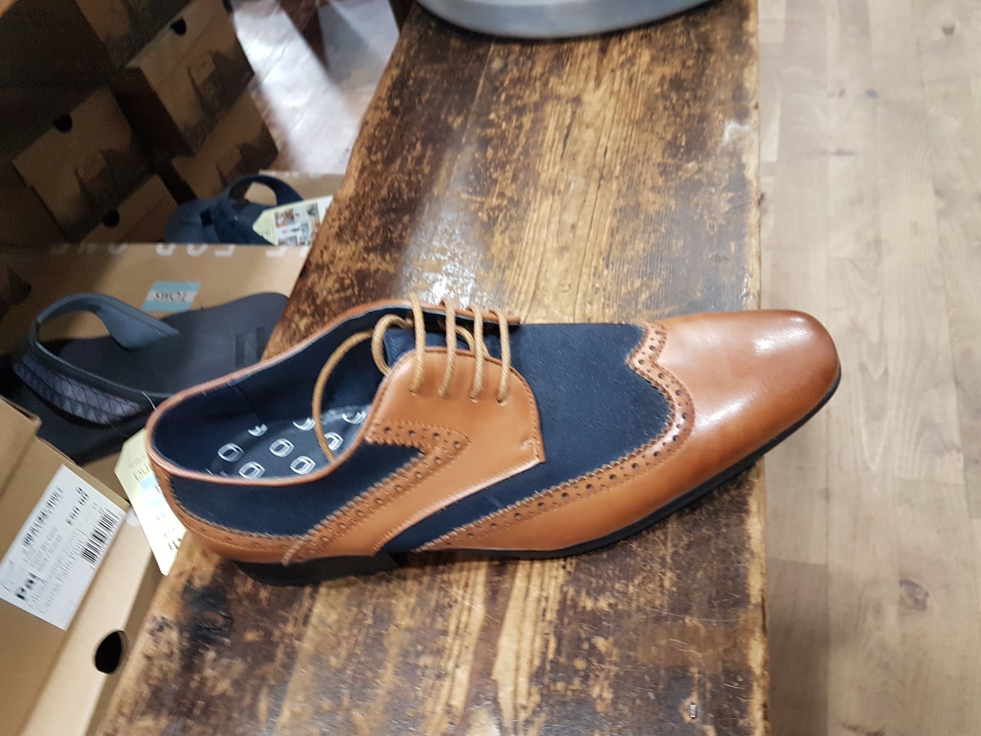 Zutti Co Oldham