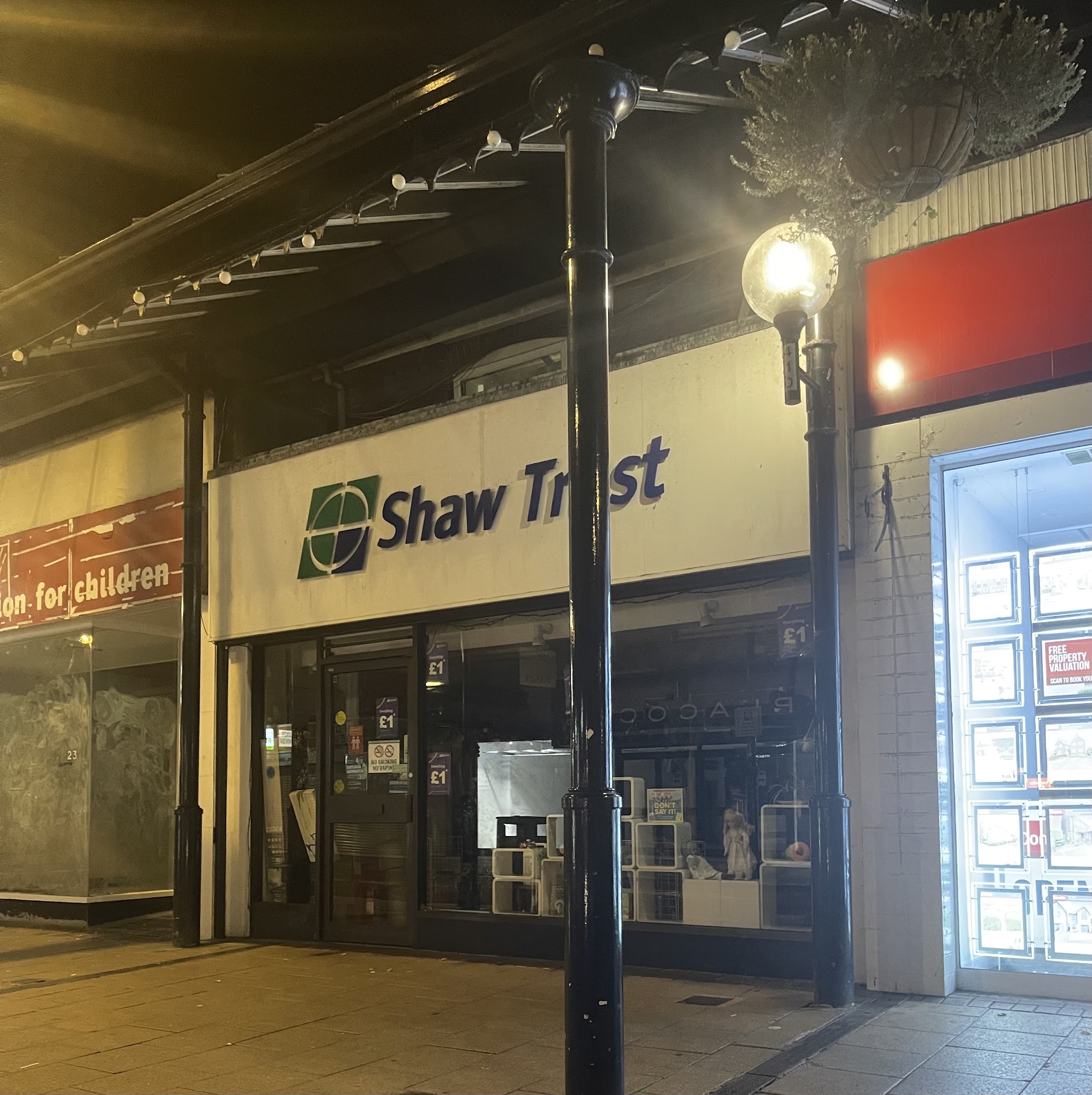 Shaw Trust - Charity shop - Eastleigh Eastleigh