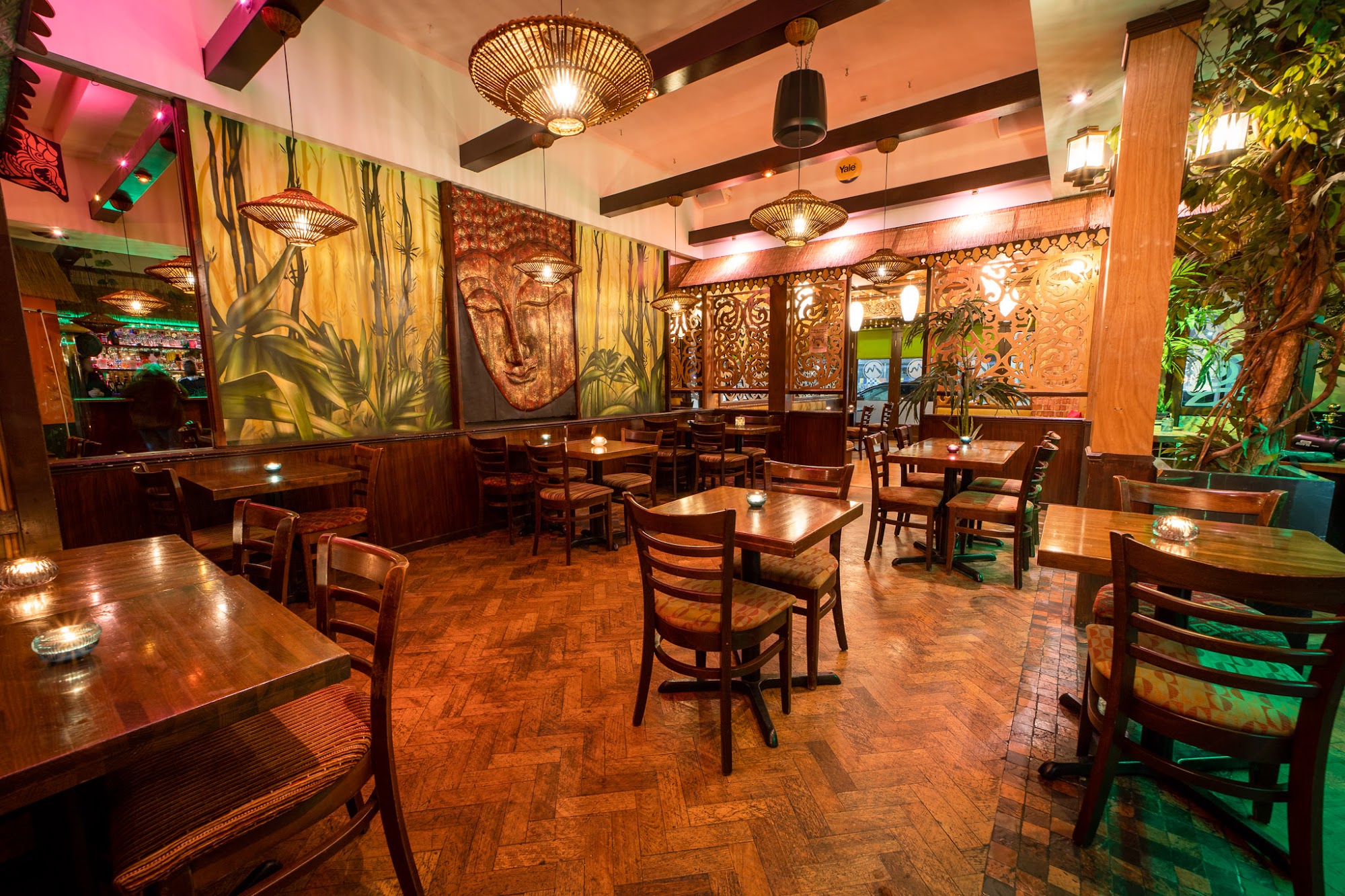 Mango Thai Tapas – Above Bar 180, 182 Above Bar St, Southampton