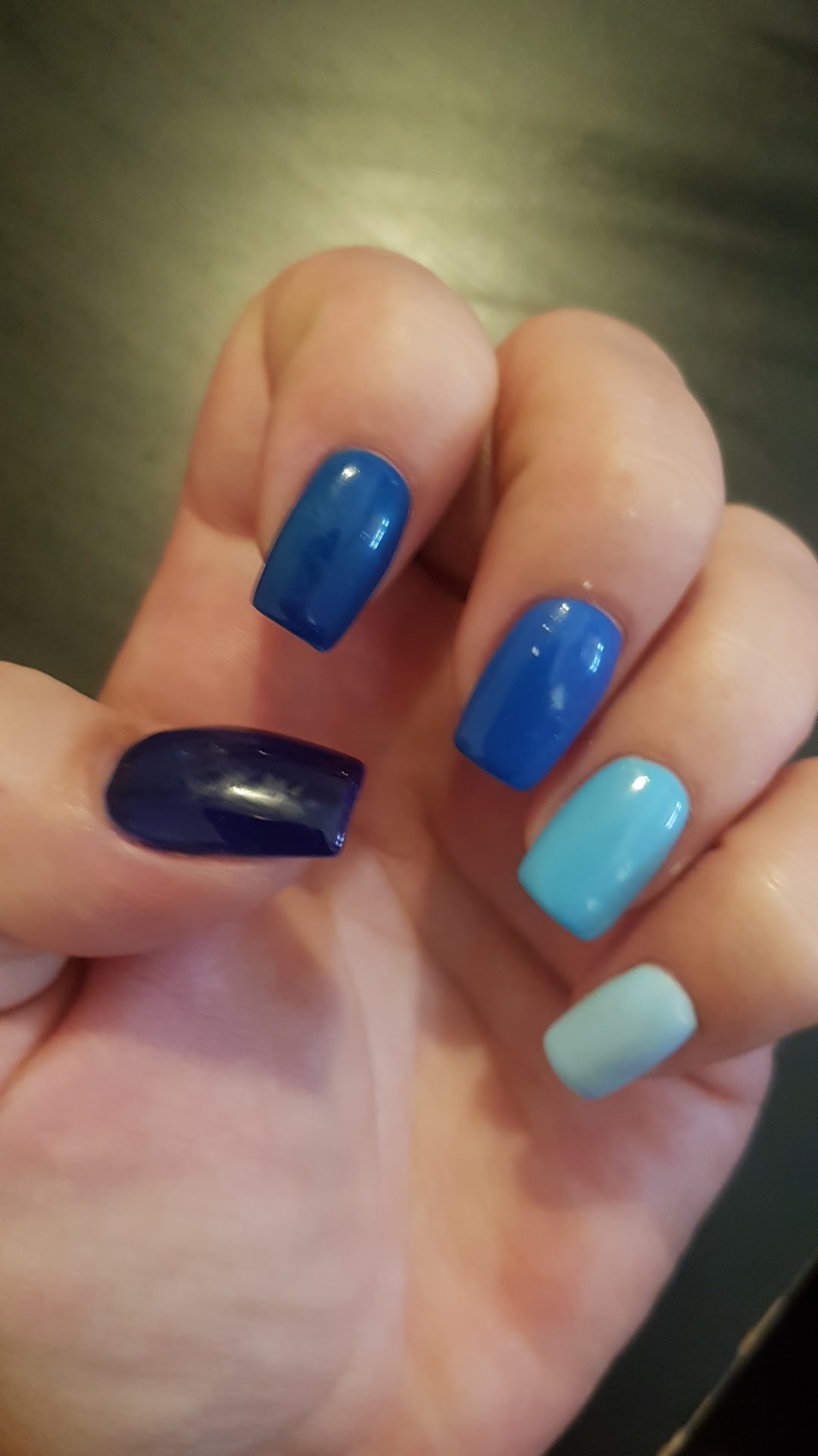 Raspberry Beauty Salon