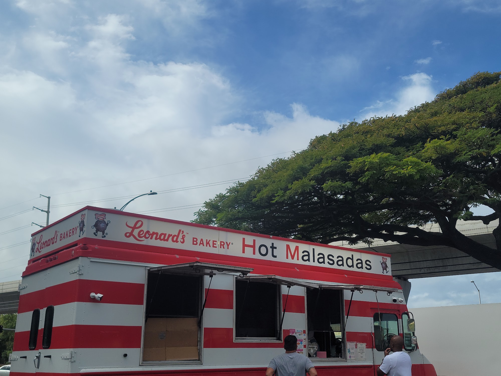 Leonard's Pearlridge Malasada Mobile