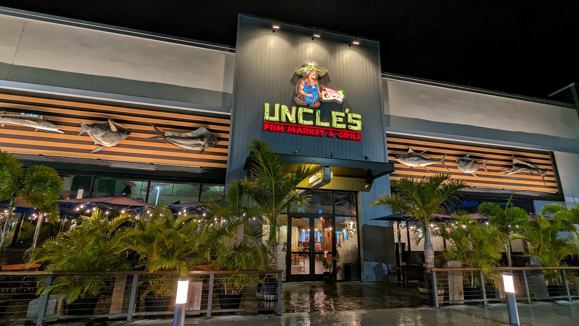 Pearlridge - Uncle's Fish Market & Grill