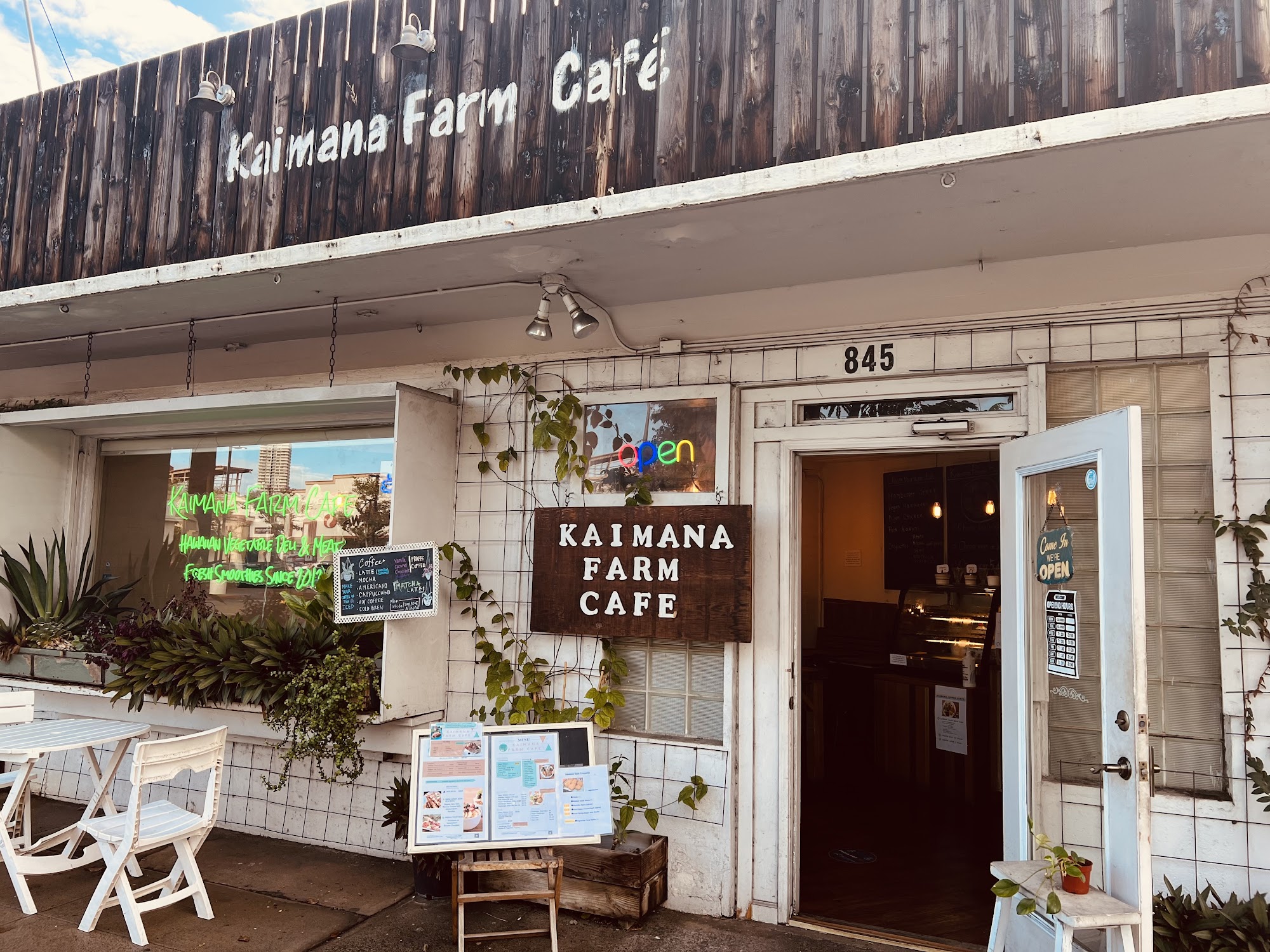 Kaimana Farm Cafe