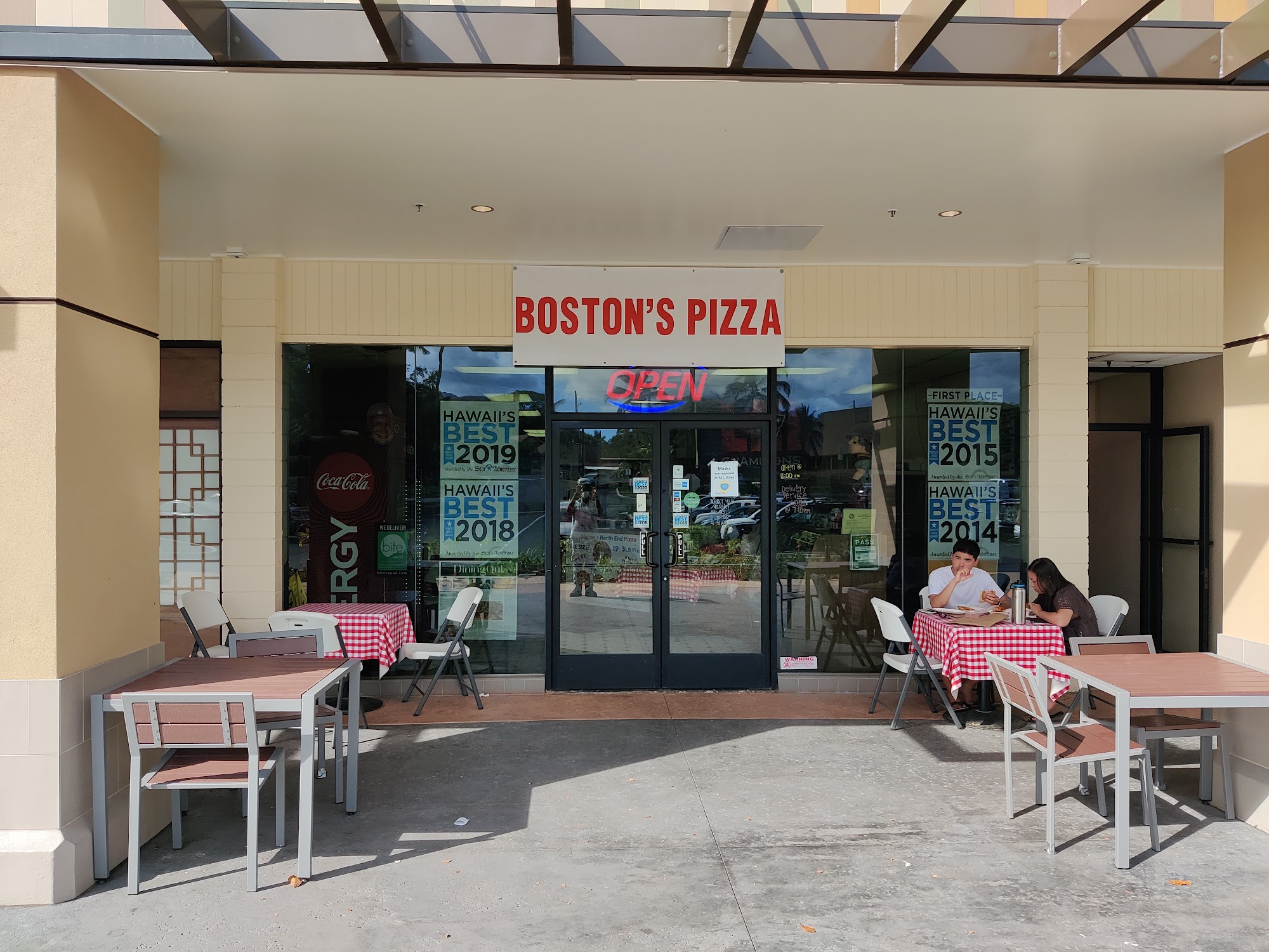 Boston's Pizza