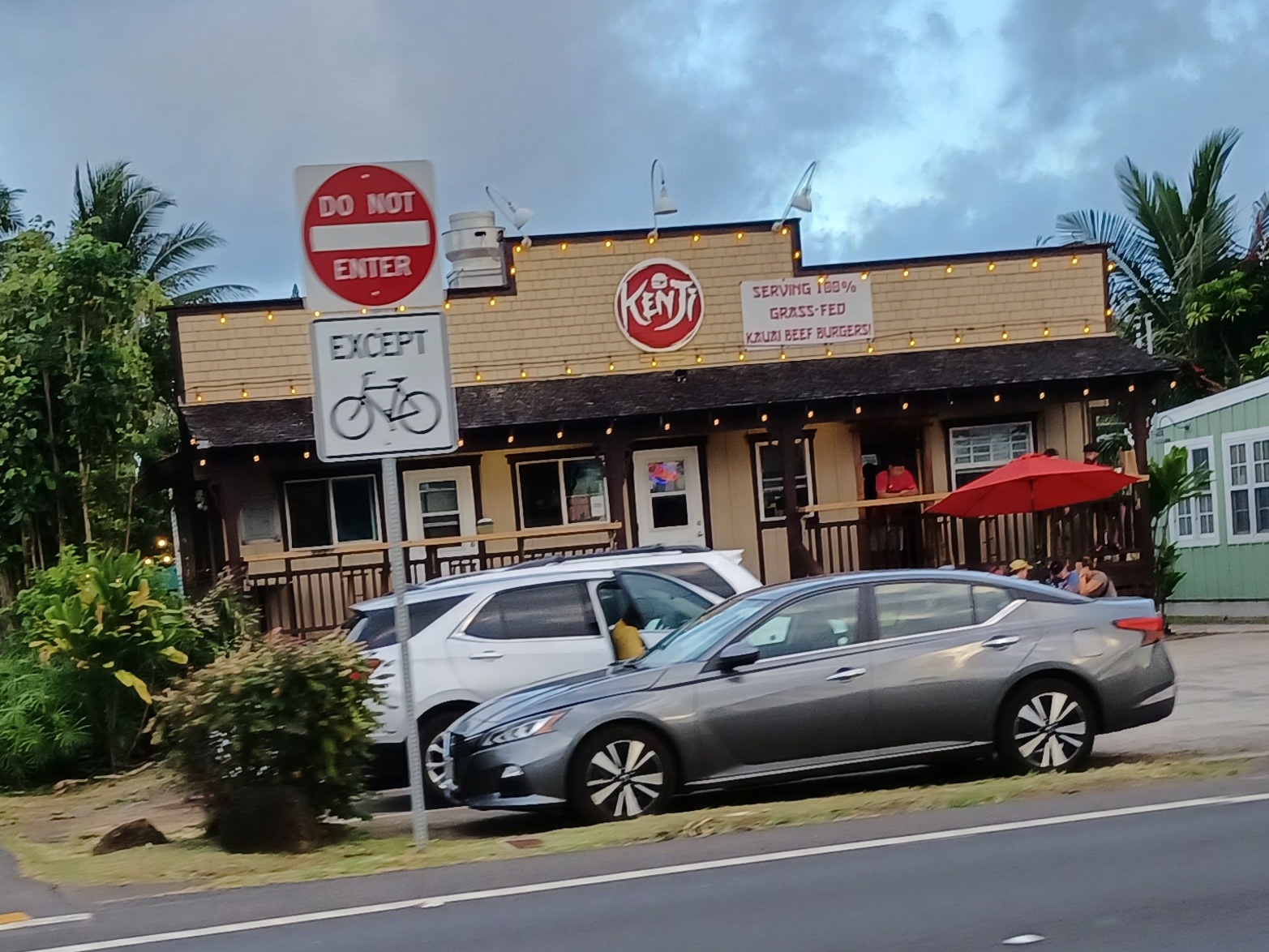 Kenji Burger Kapaa