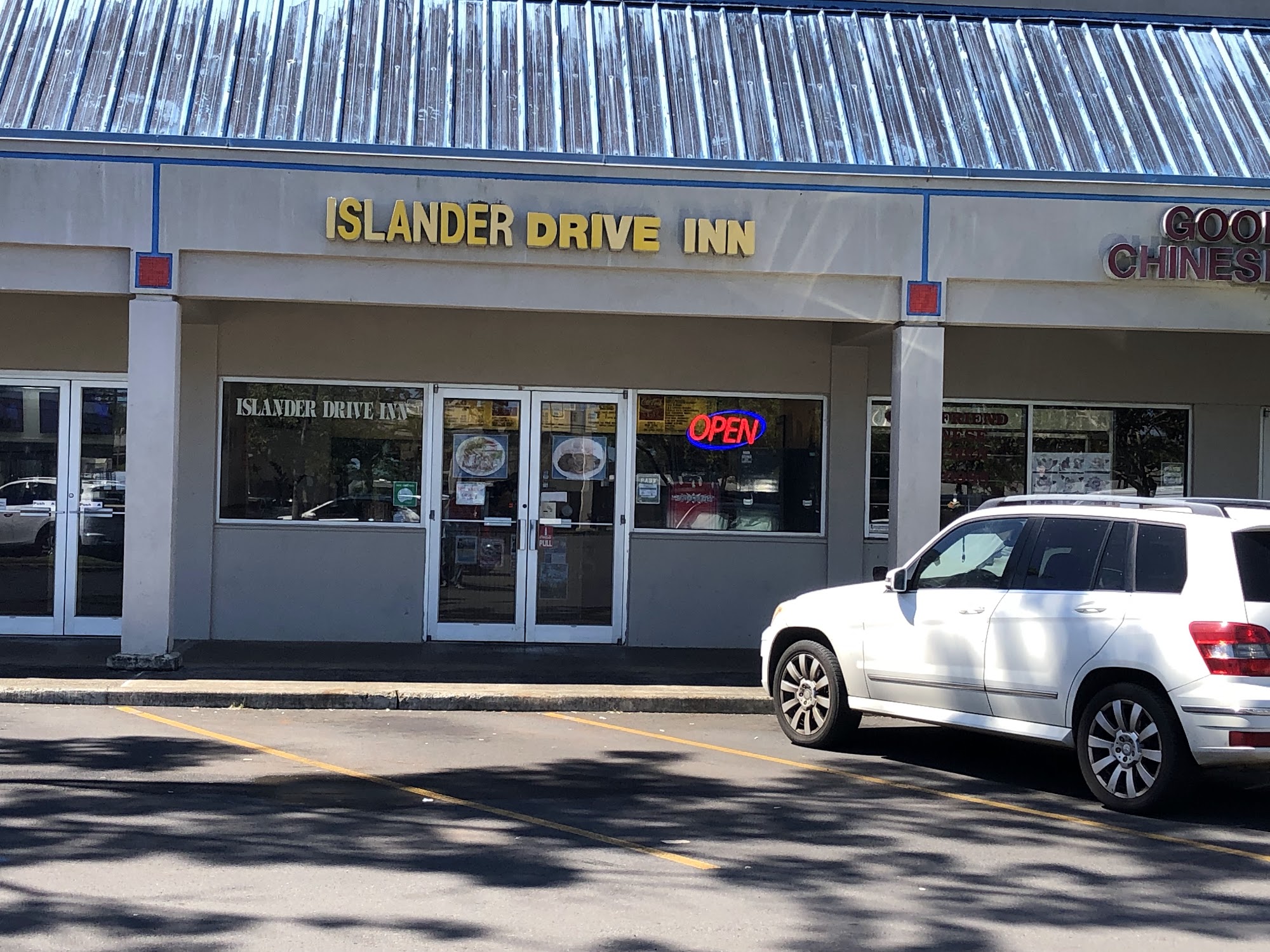 Islander Drive Inn