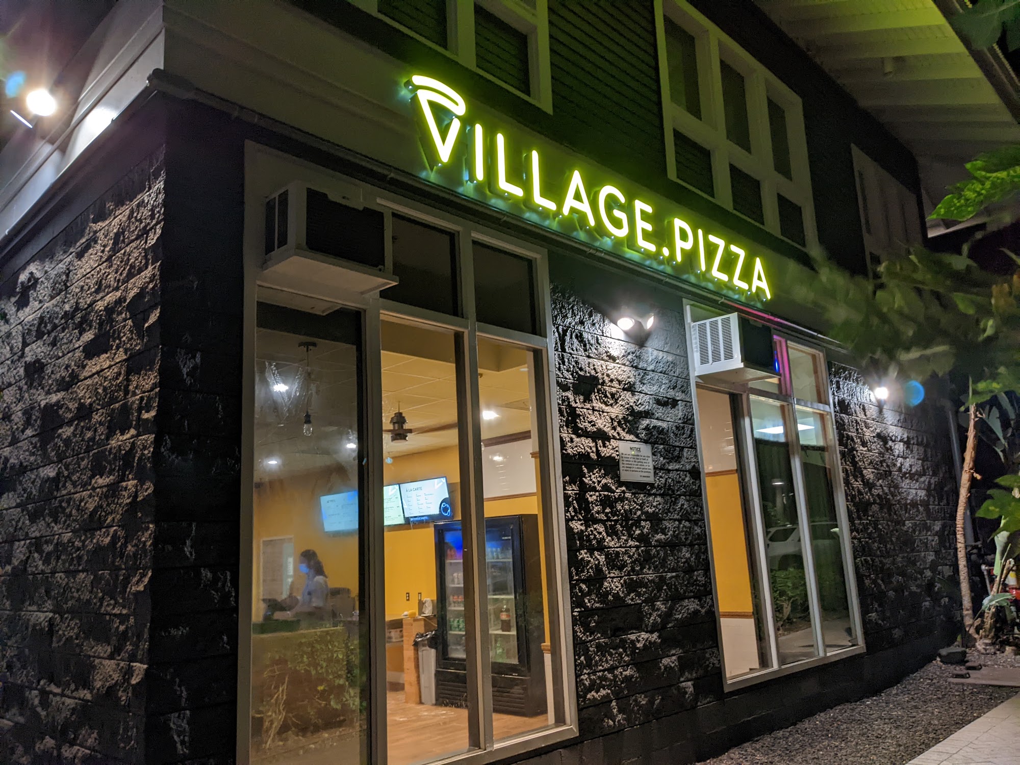 Village.Pizza