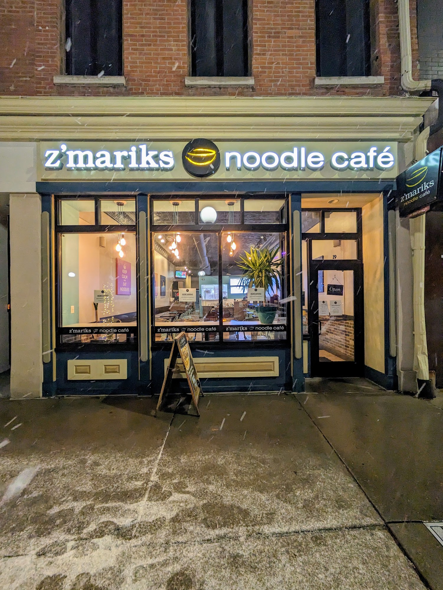 Z'Mariks Noodle Cafe