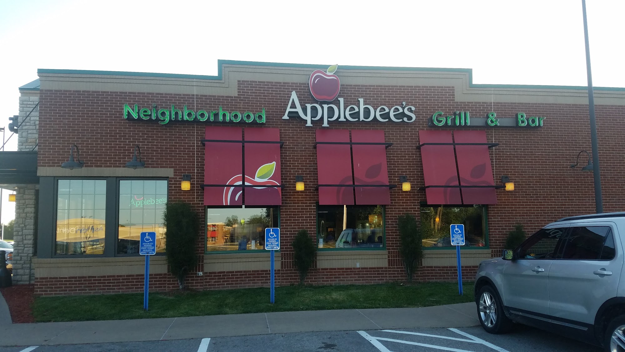 Applebee's Grill + Bar