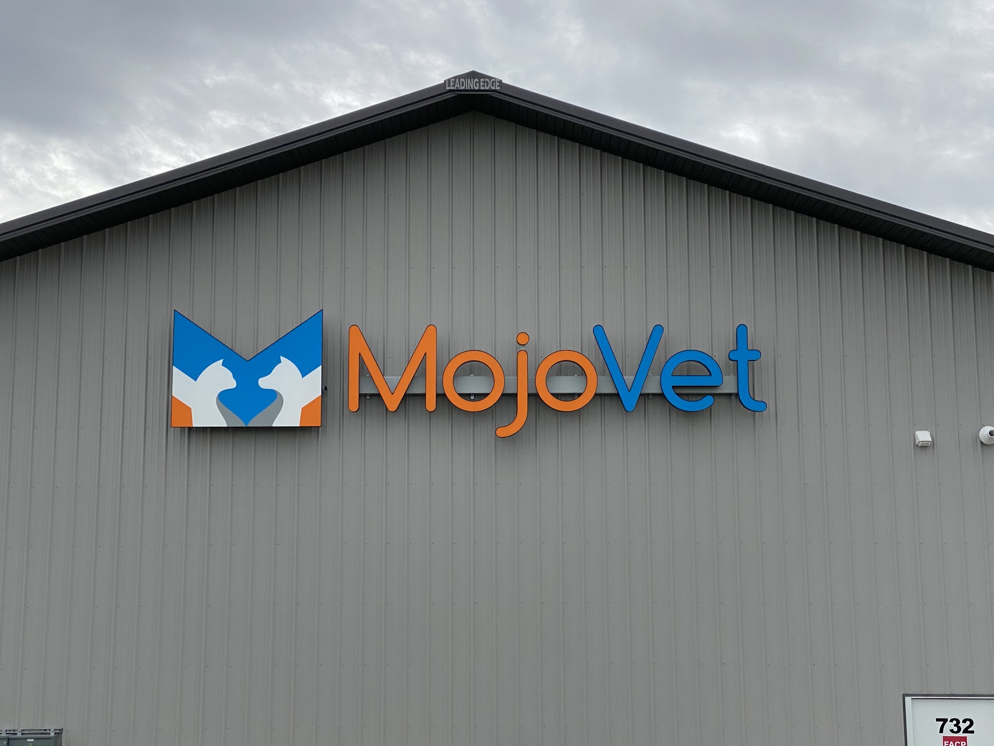 MojoVet 734 Interstate Pkwy, Waukee Iowa 50263