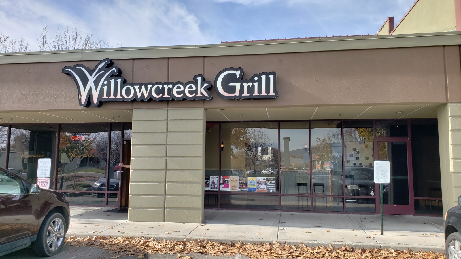 Willowcreek Grill and Raw Sushi
