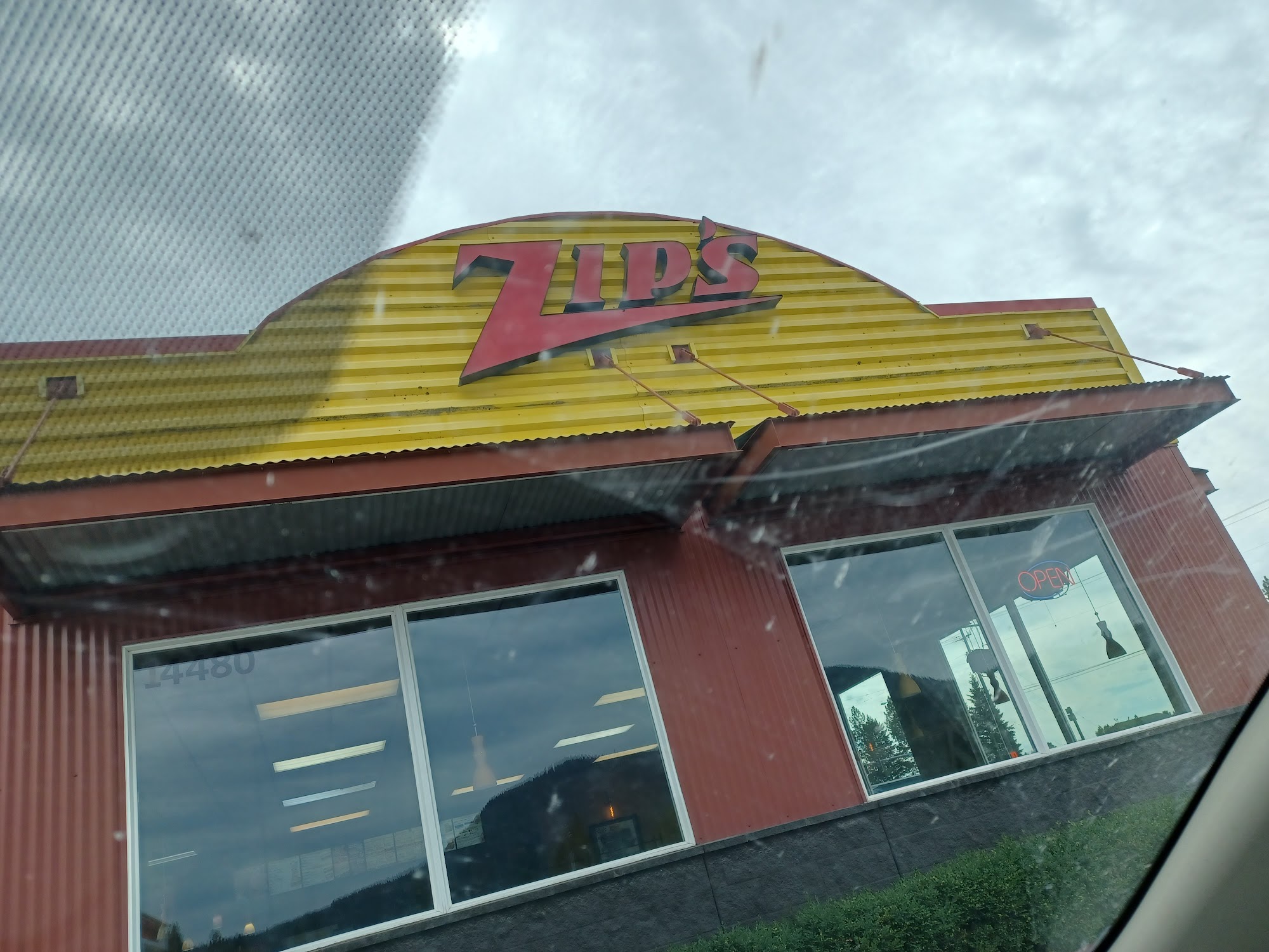 Zip's Drive In