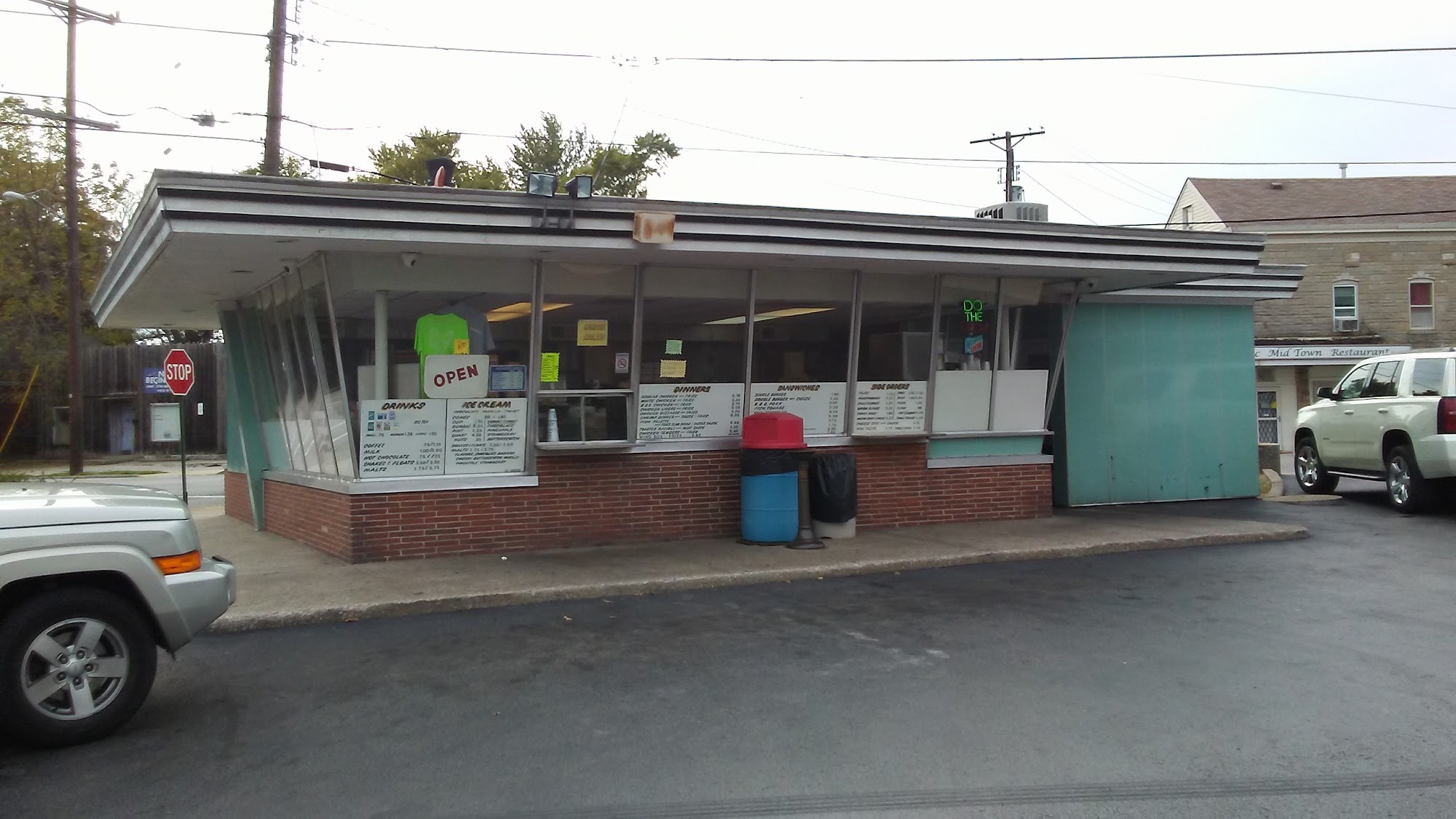 Fast Eddie's Fried Chicken