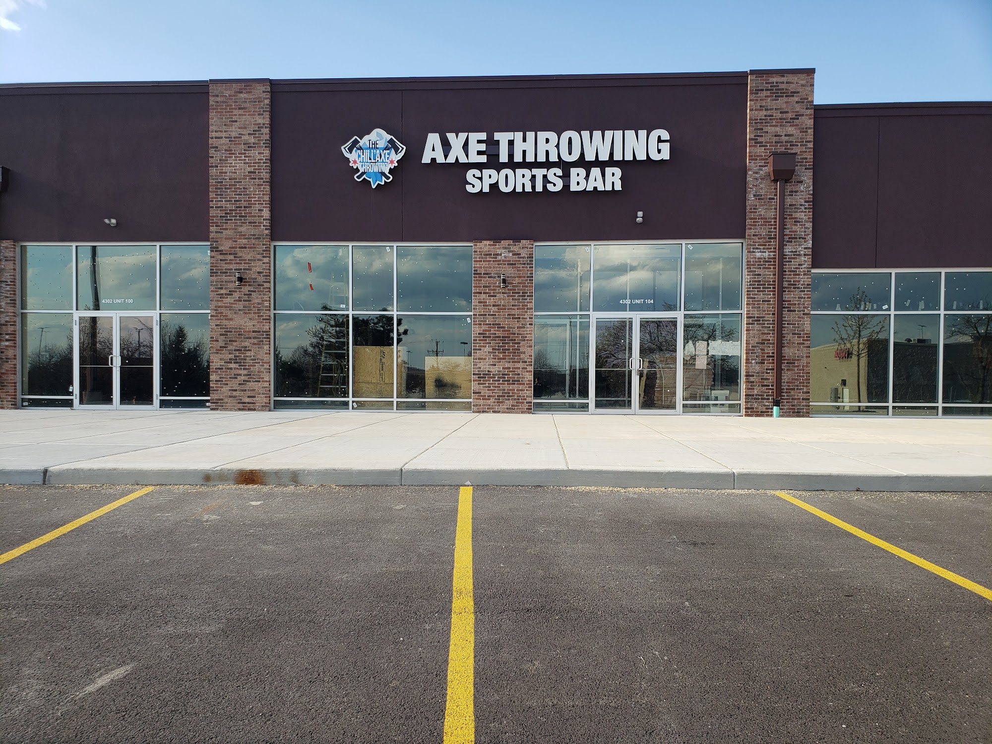 The Chill'Axe Throwing (Sports Bar)