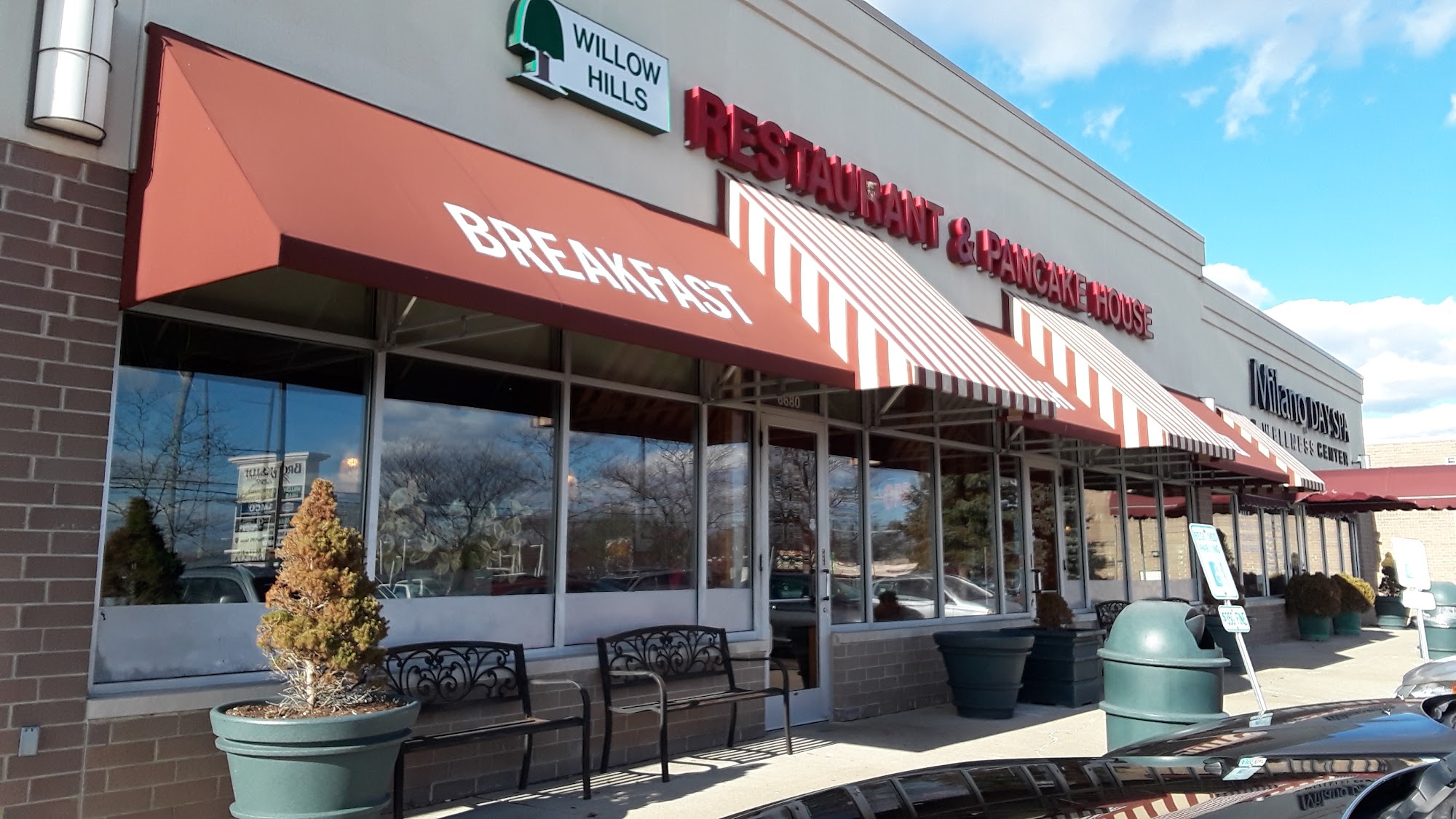 Willow Hills Restaurant